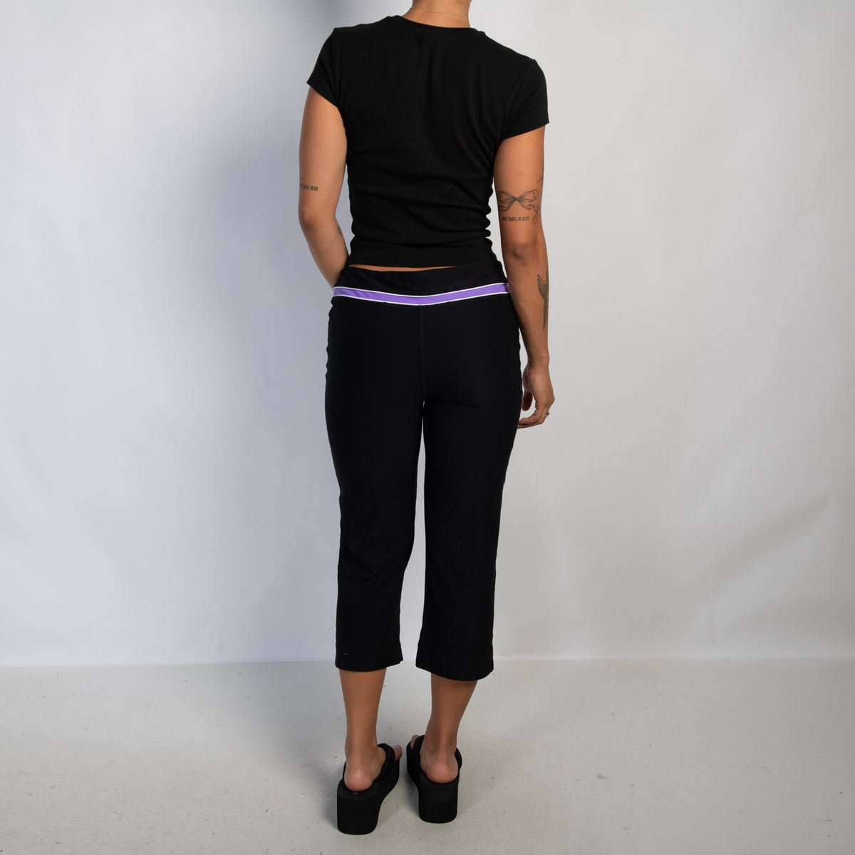 BLACK FLARE CROP TIGHTS