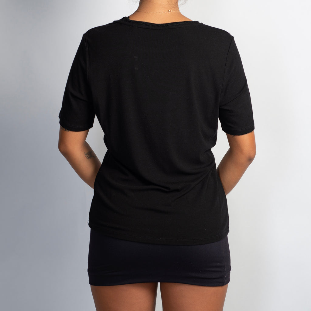 BLACK STRETCH TSHIRT