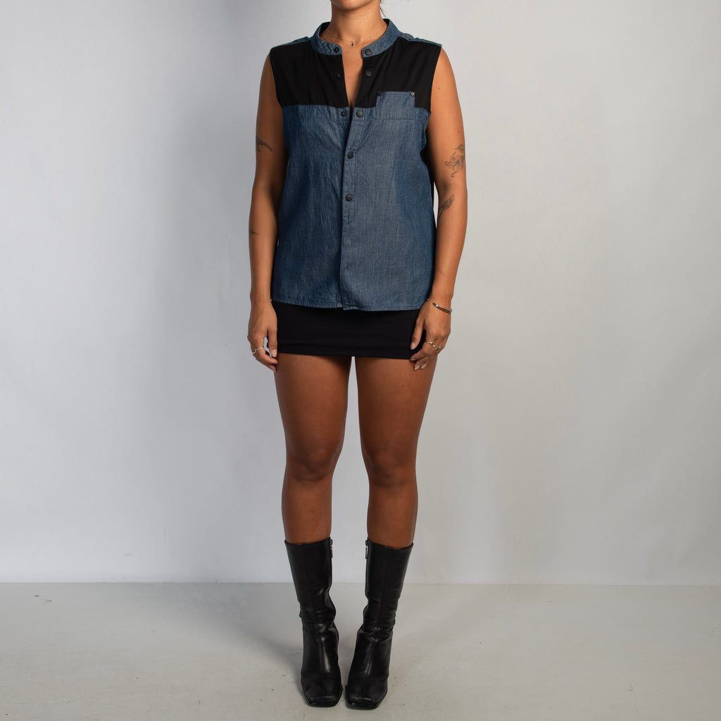 DENIM SLEEVELESS BLOUSE