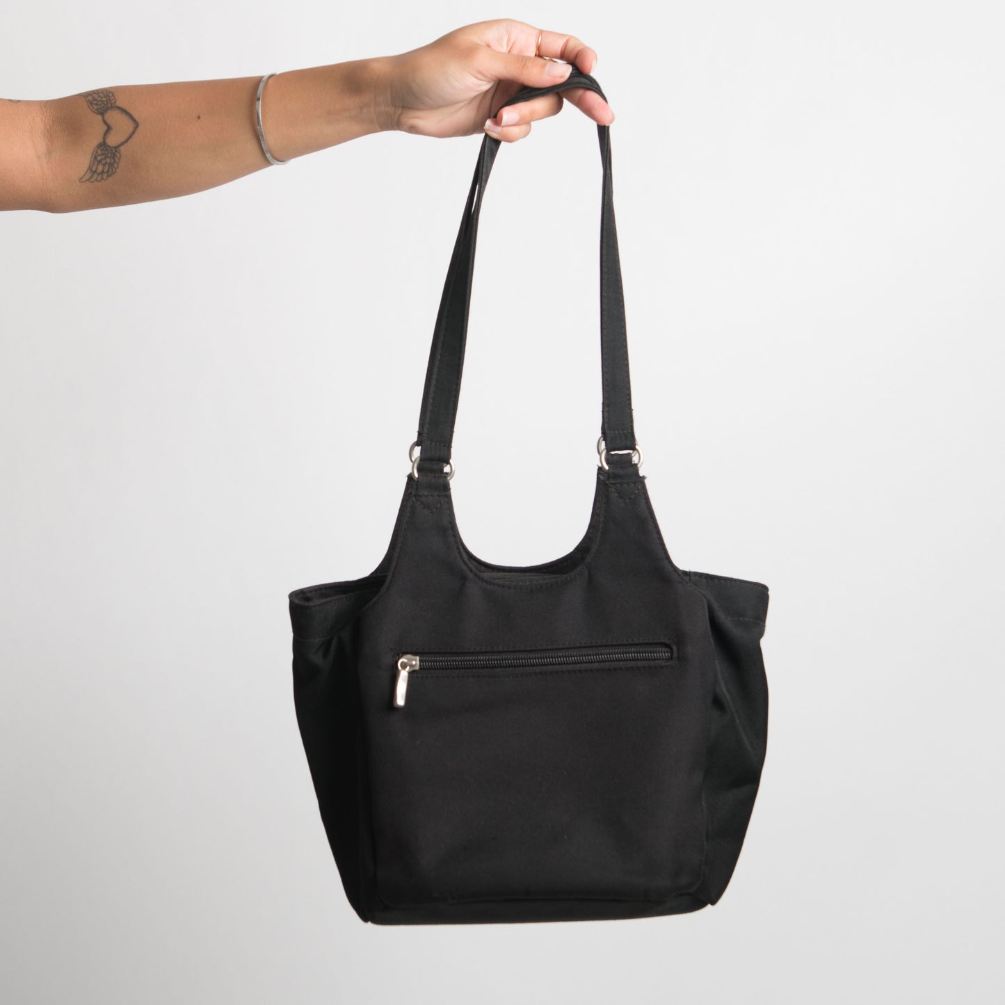 BLACK BUCKET BAG