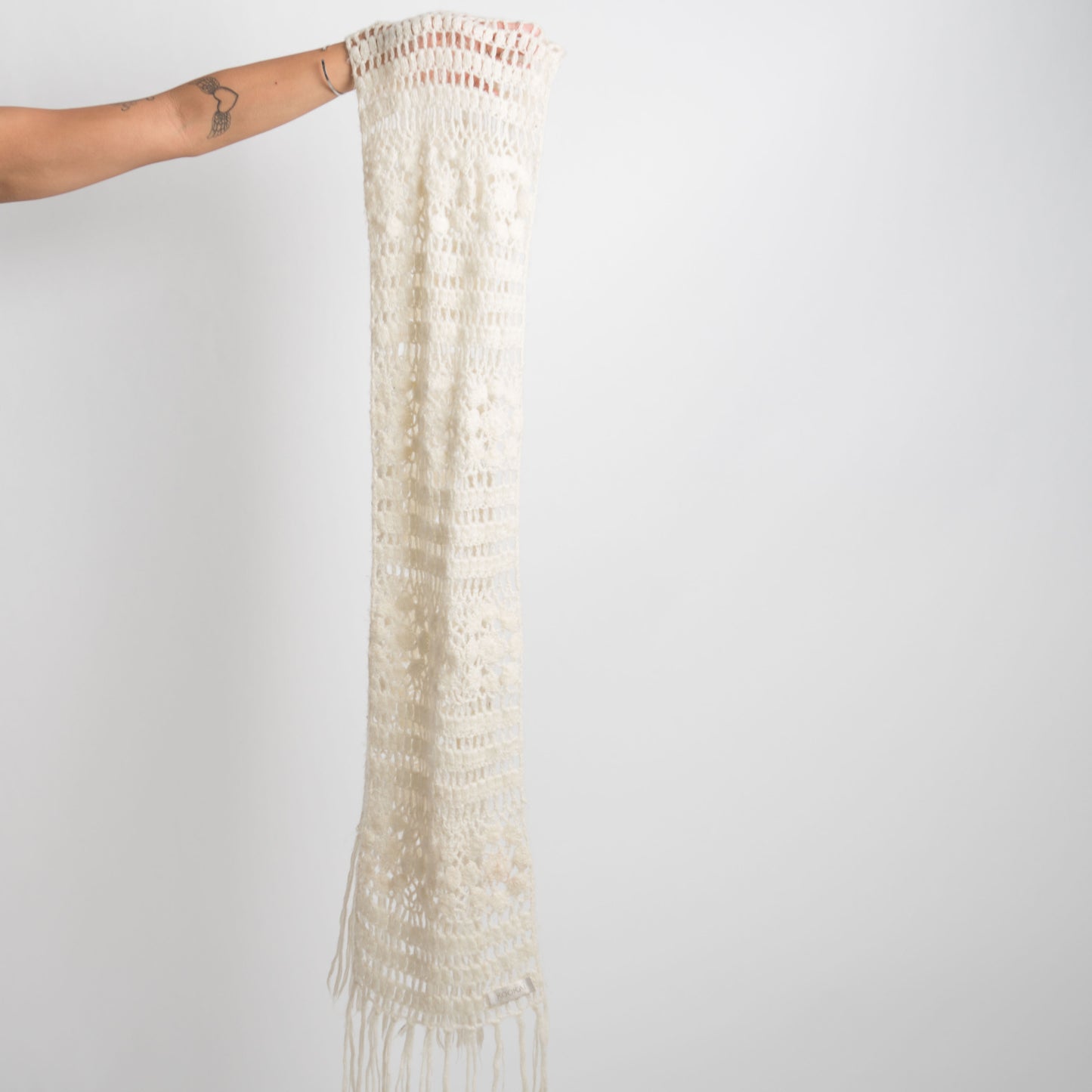 CREAM CROCHET SCARF