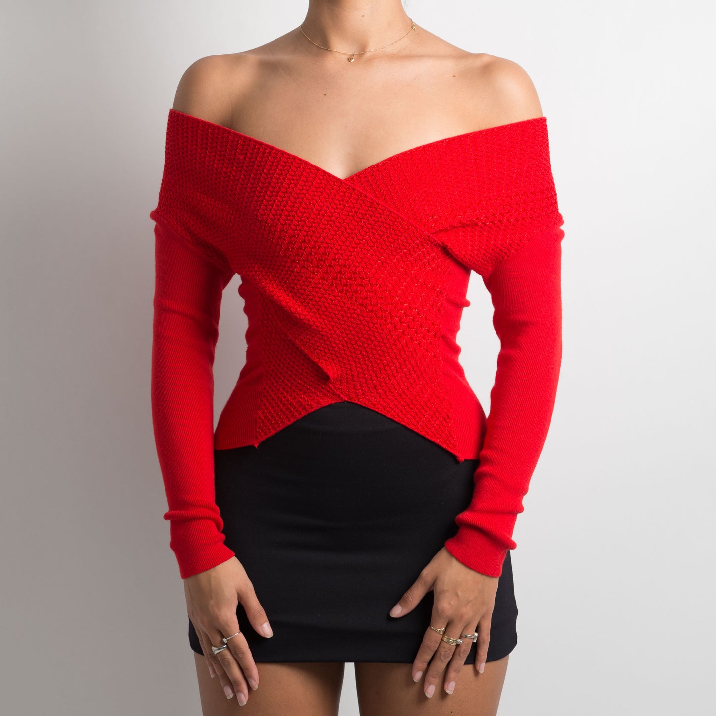 RED TEXTURED LONG SLEEVE