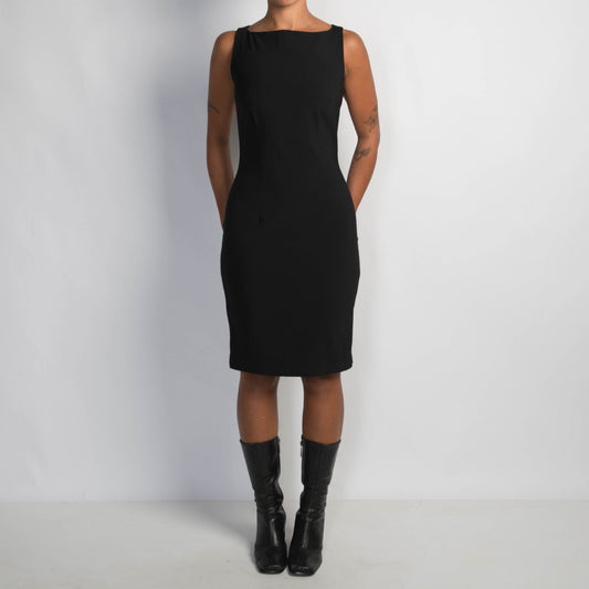 BLACK BOAT NECK DRESS