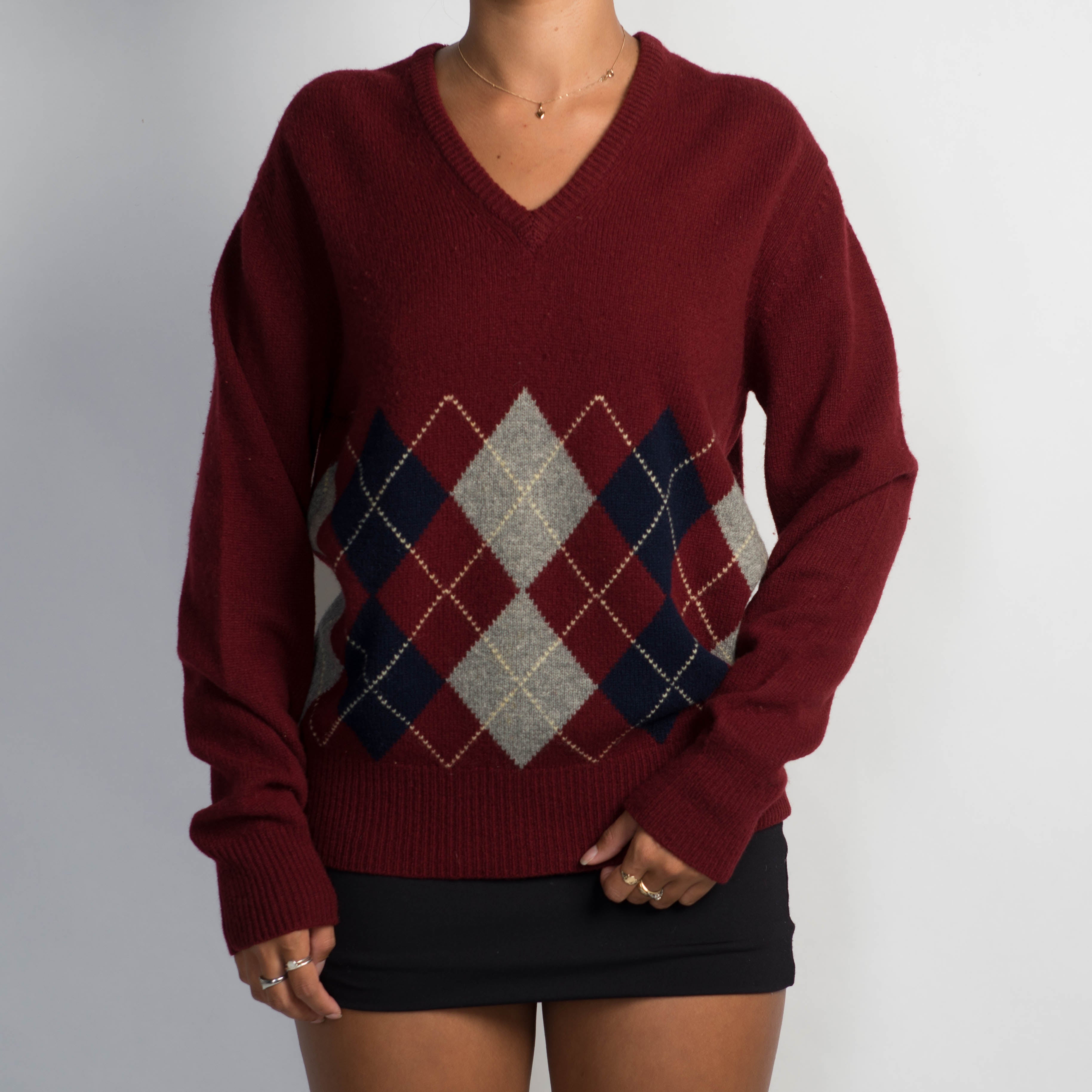 MAROON ARGYLE WOOL SWEATER