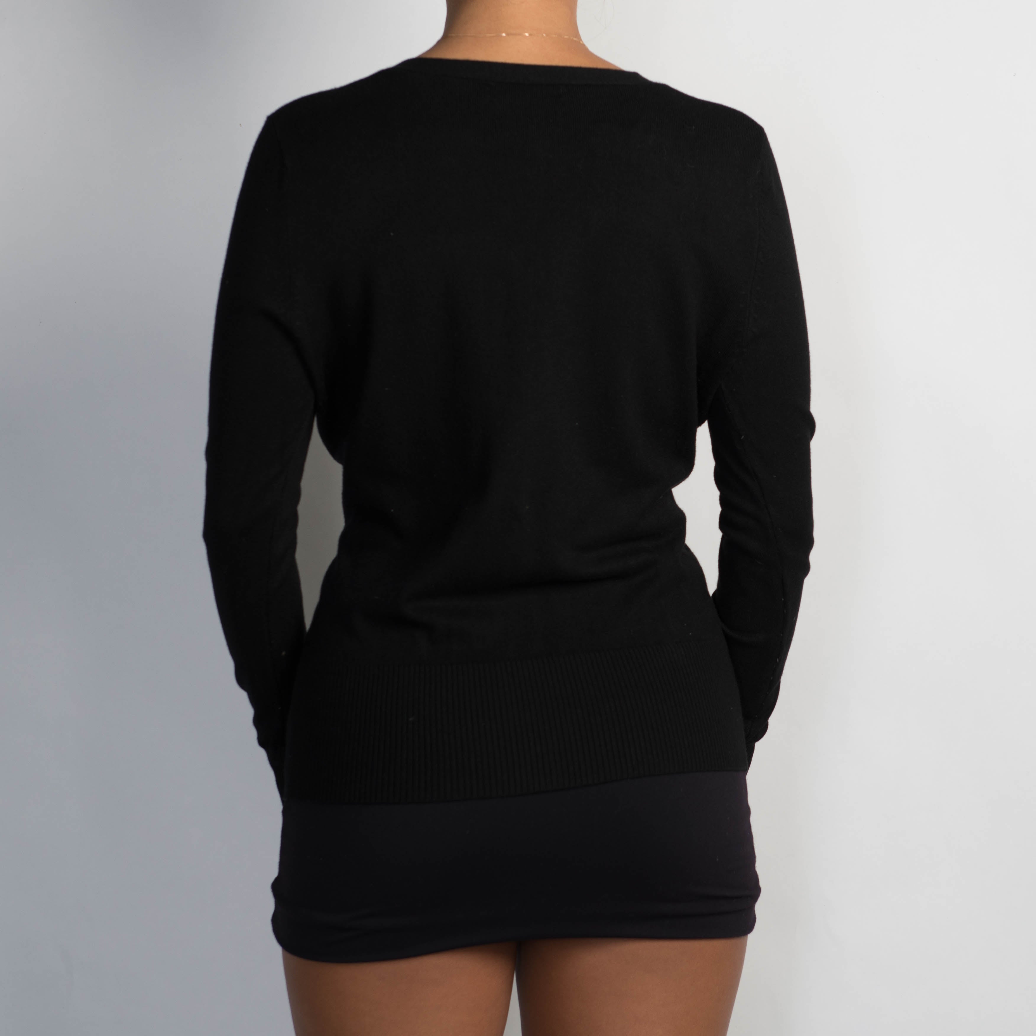 CLASSIC BLACK CARDIGAN