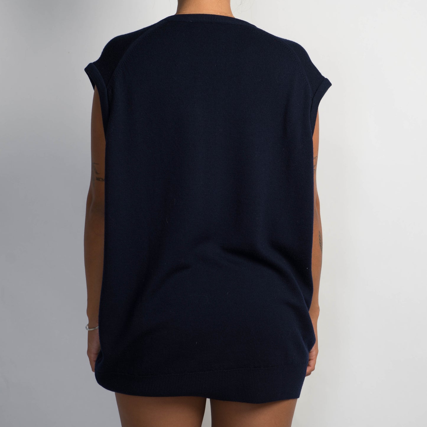 NAVY WOOL KNIT VEST