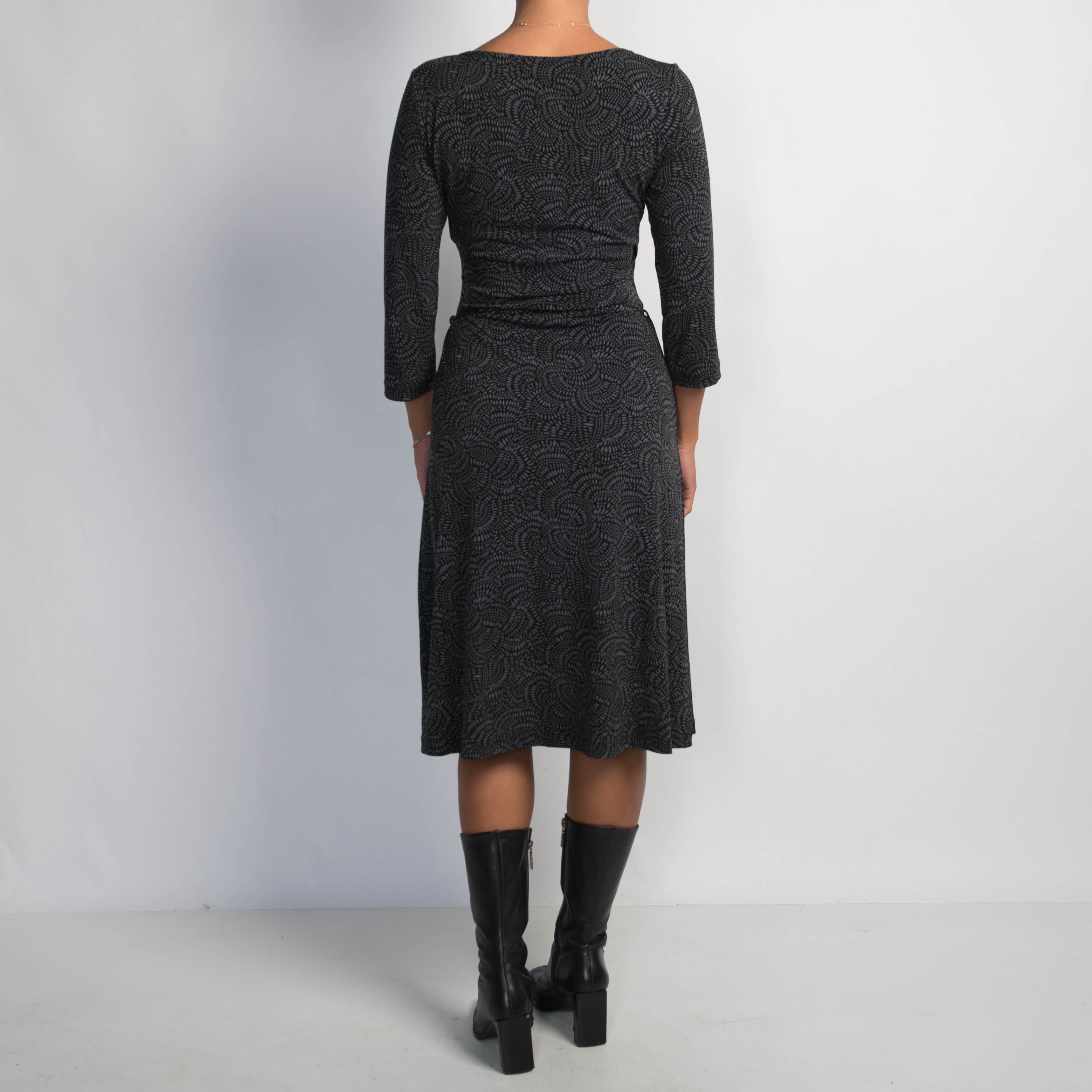 SLINKY PATTERN MIDI DRESS