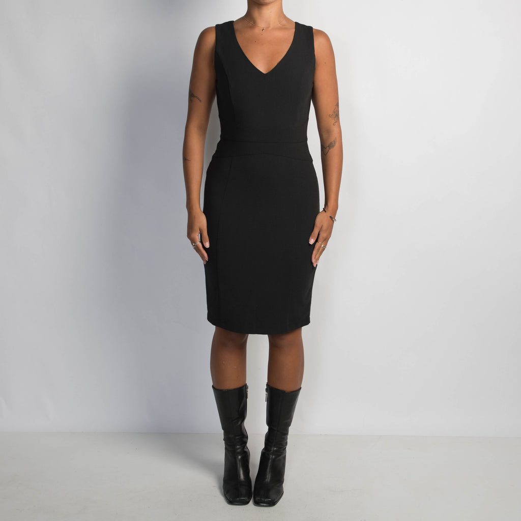BLACK V NECK MIDI DRESS