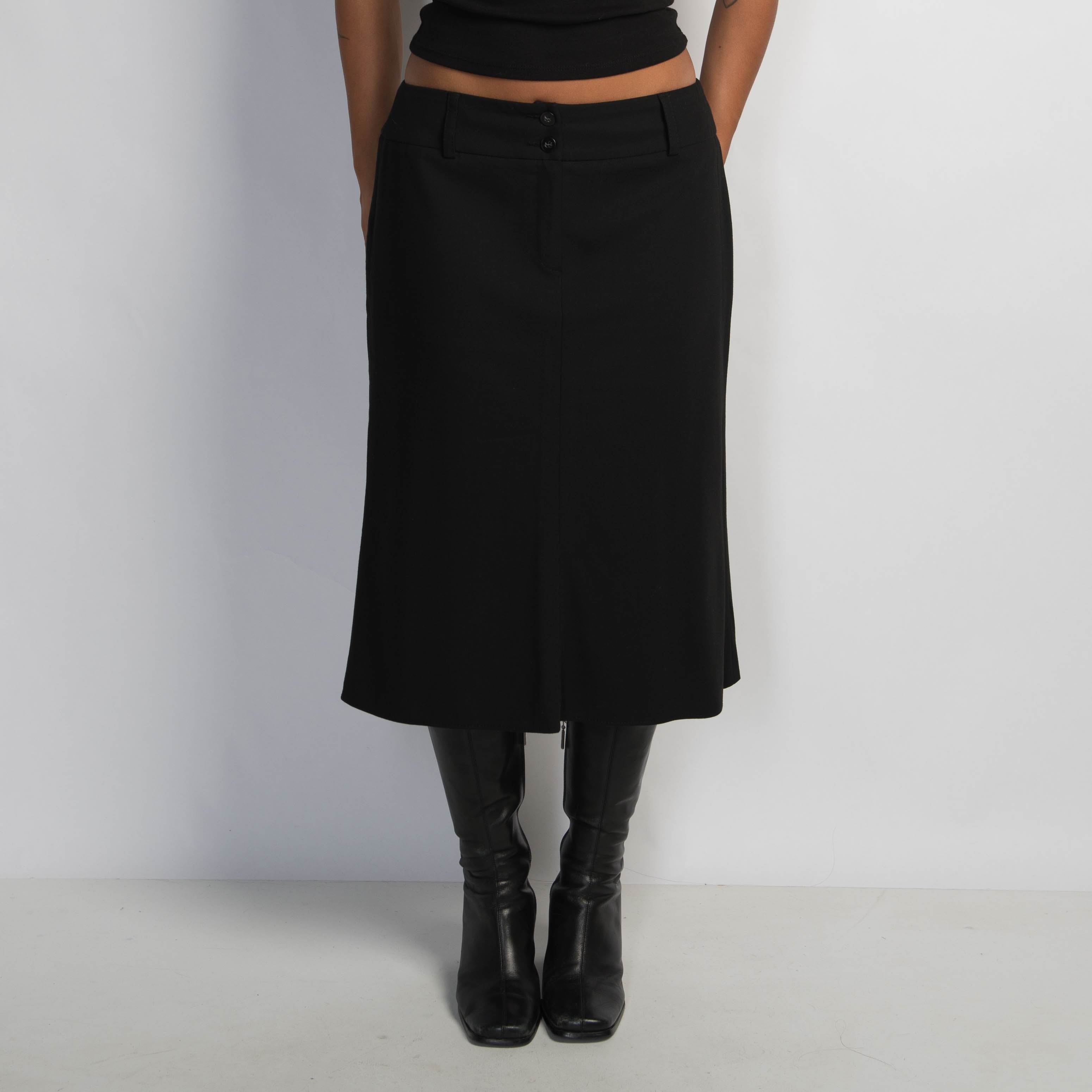 BLACK MIDI SKIRT