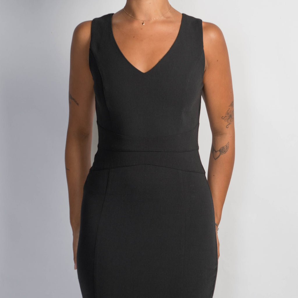 BLACK V NECK MIDI DRESS
