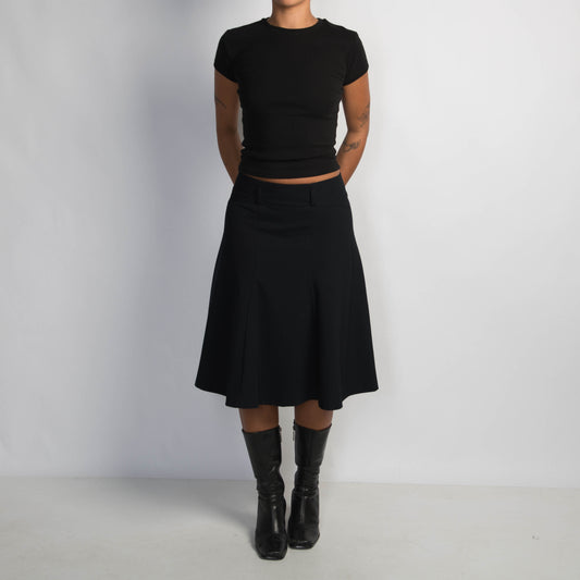 BLACK MIDI SKIRT