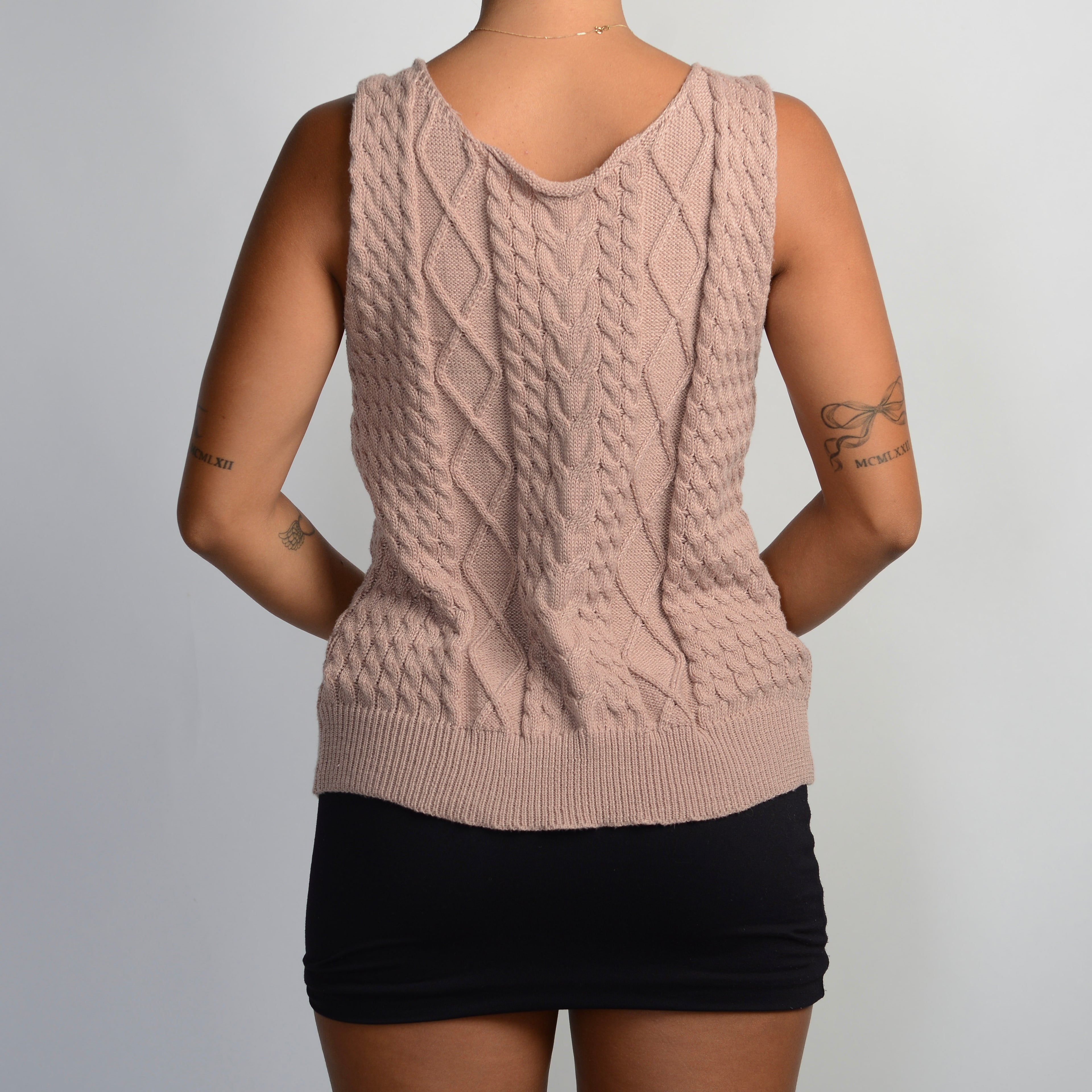 DUSTY PINK KNIT VEST
