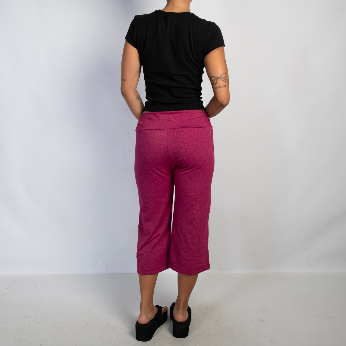 PINK WIDE LEG CROP PANTS