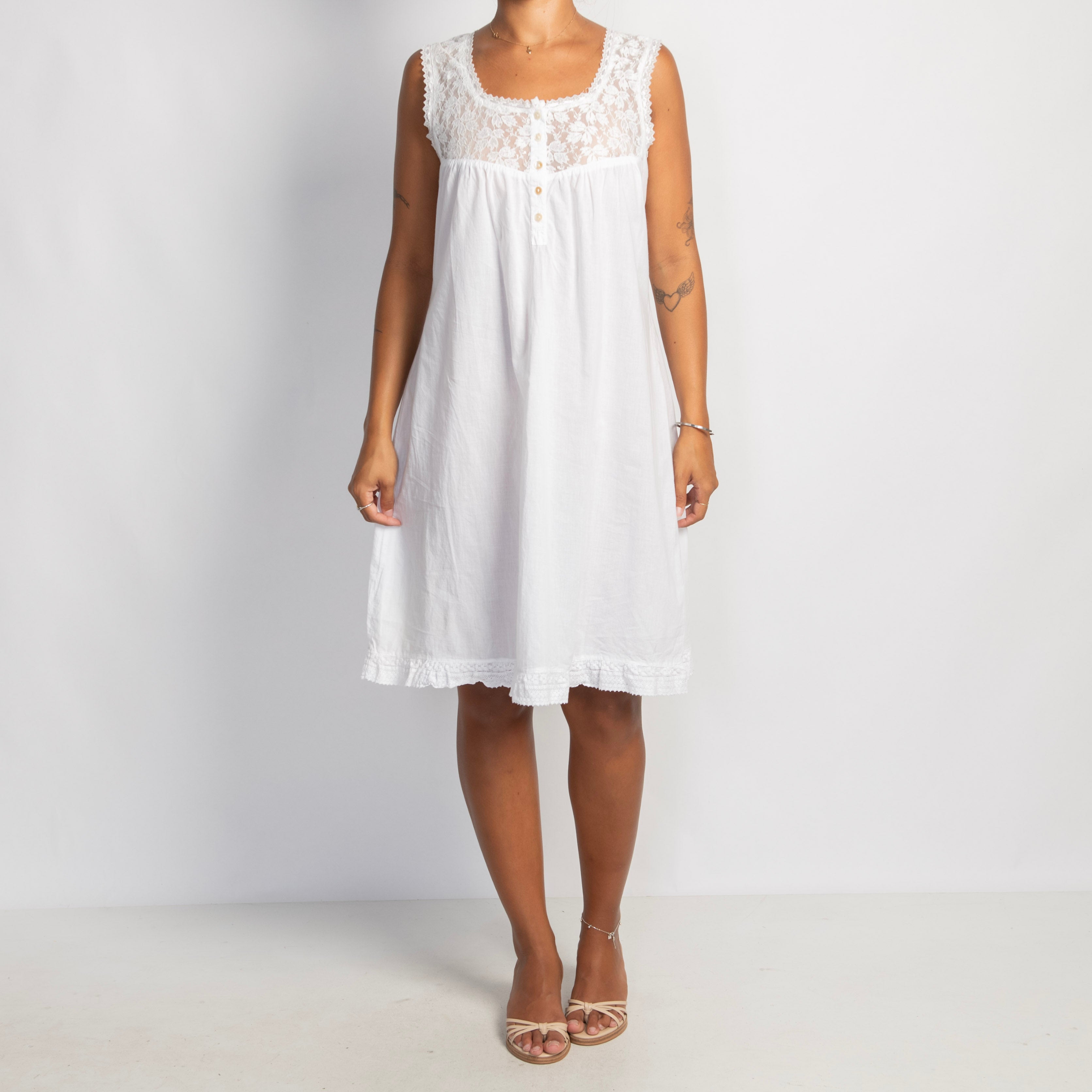 WHITE COTTON CHEMISE
