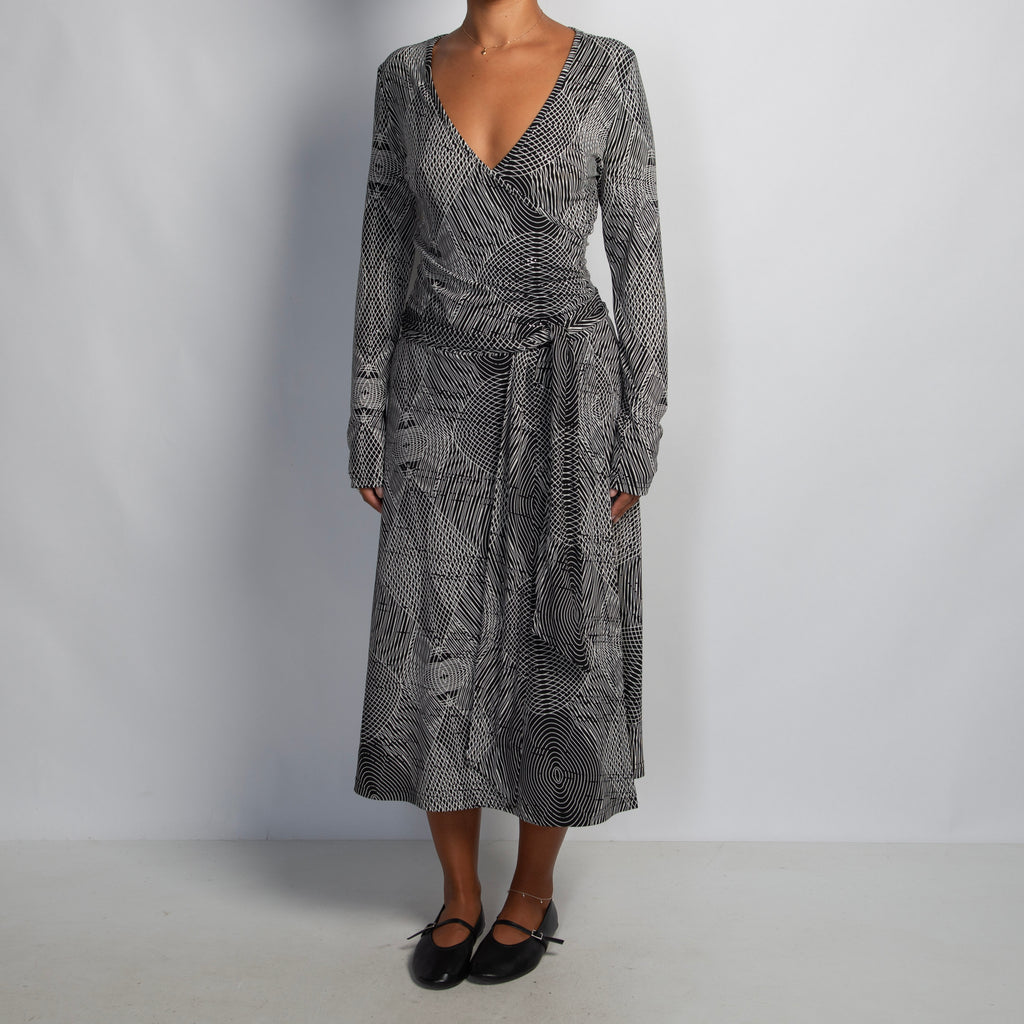 SLINKY PATTERN MIDI DRESS