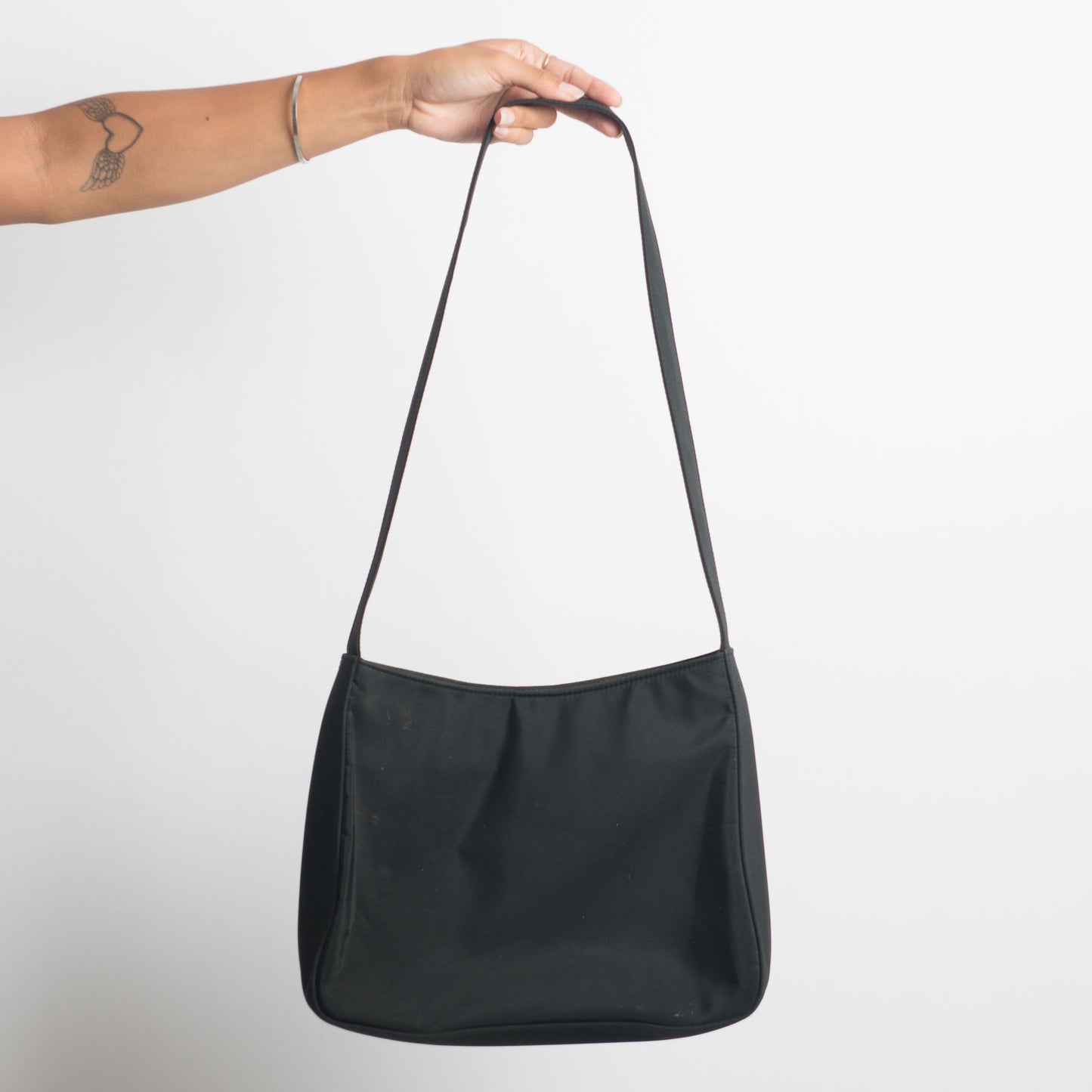 BLACK SHOULDER BAG