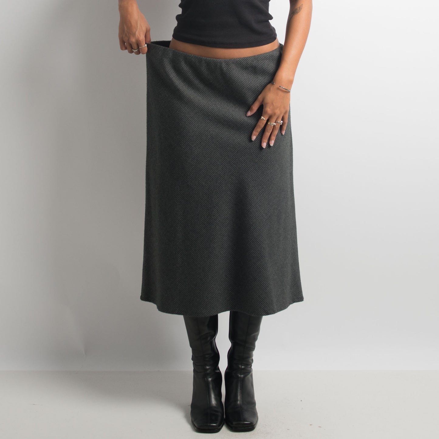 GREY HERRINGBONE MIDI SKIRT