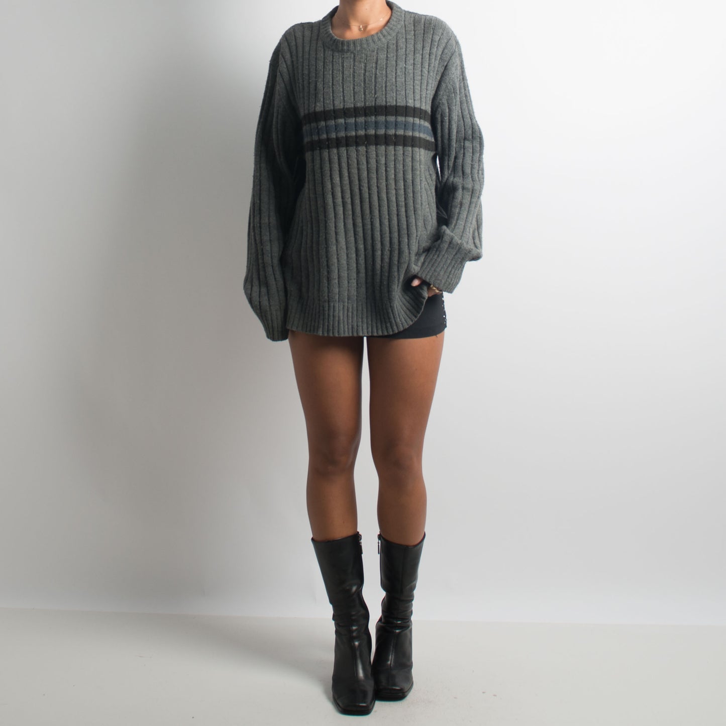 GREY SKATER STYLE KNIT