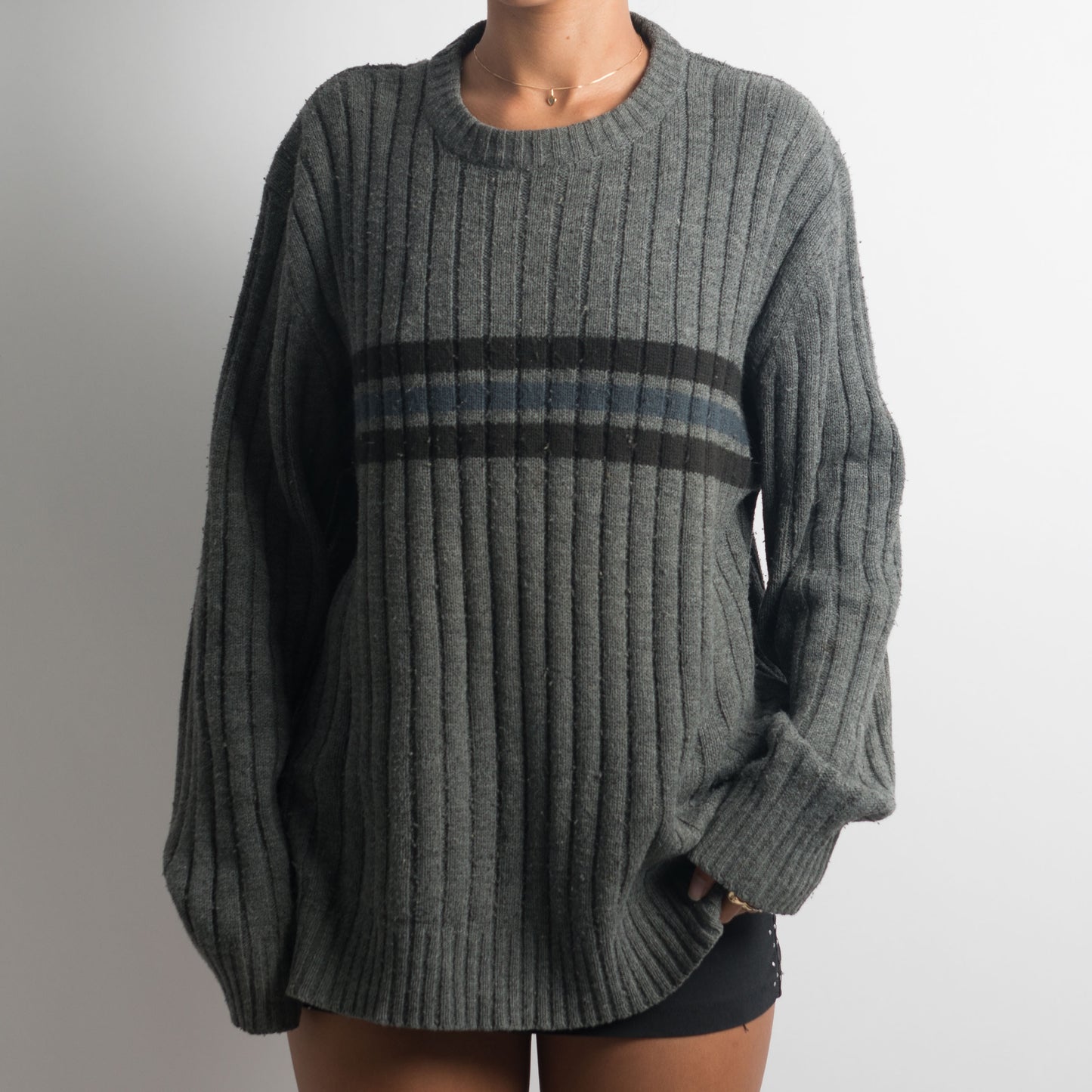 GREY SKATER STYLE KNIT