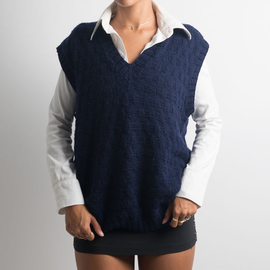 NAVY KNIT VEST