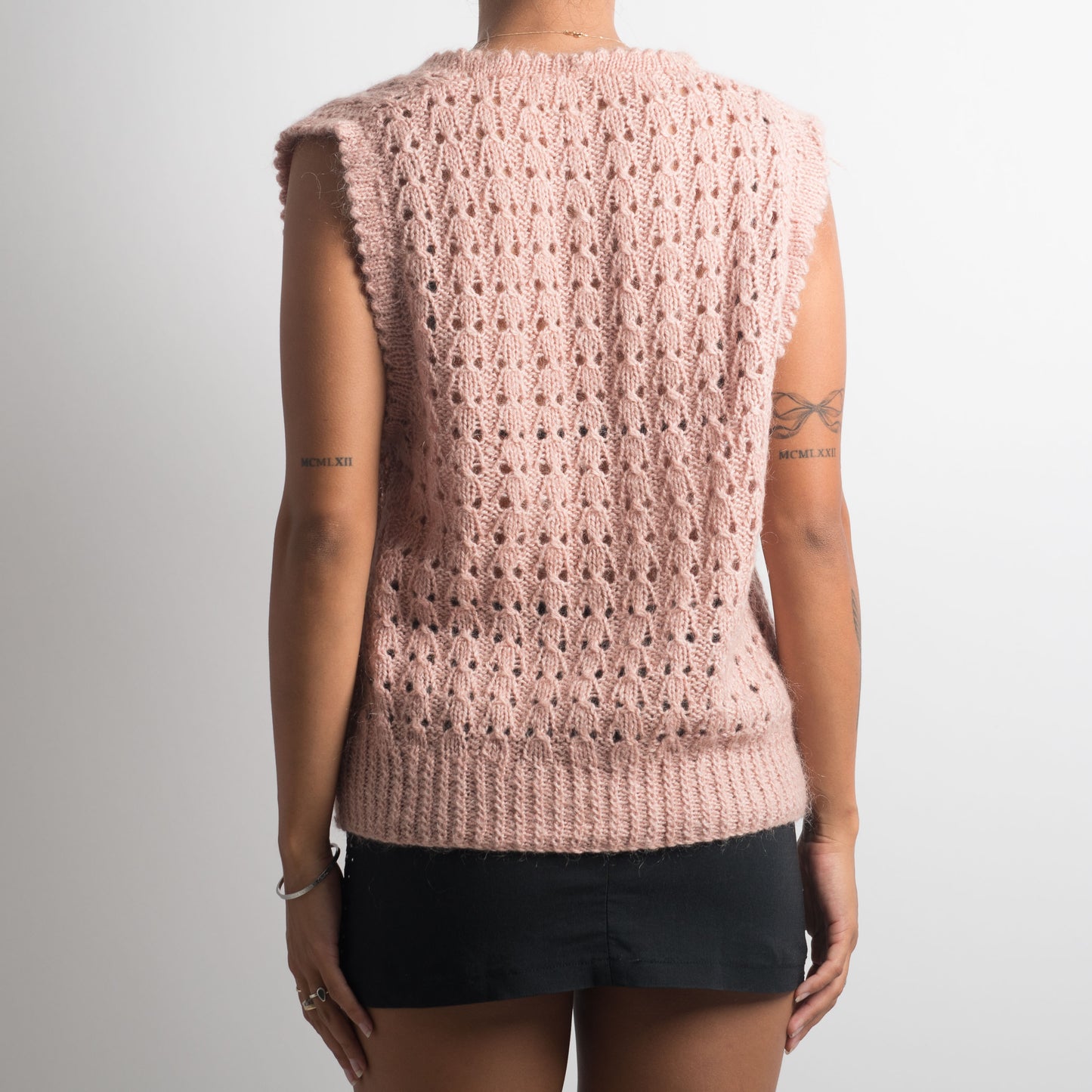 PINK KNIT VEST