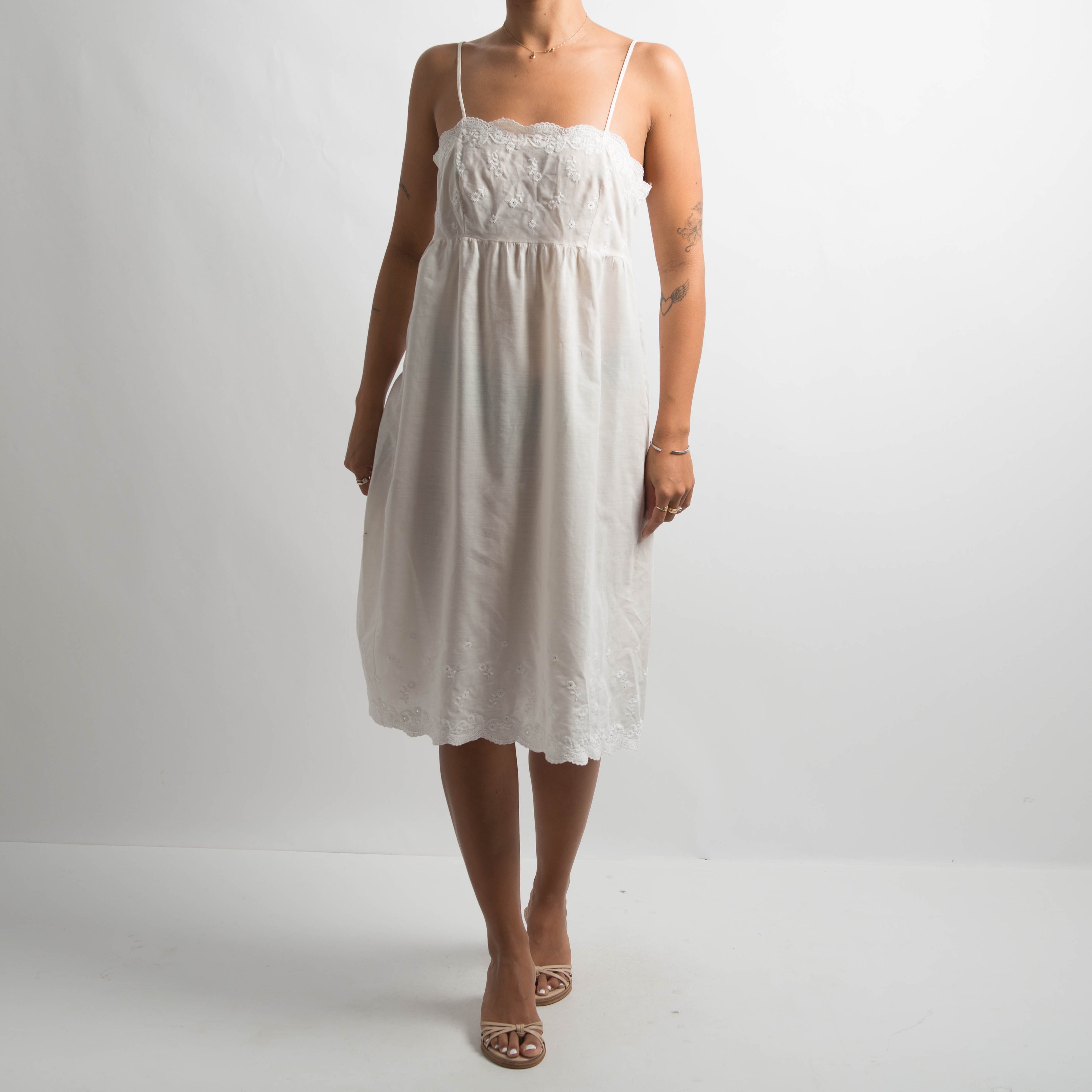 IVORY EMBROIDERED MIDI DRESS