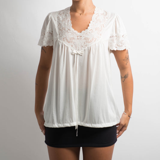 WHITE NYLON TOP