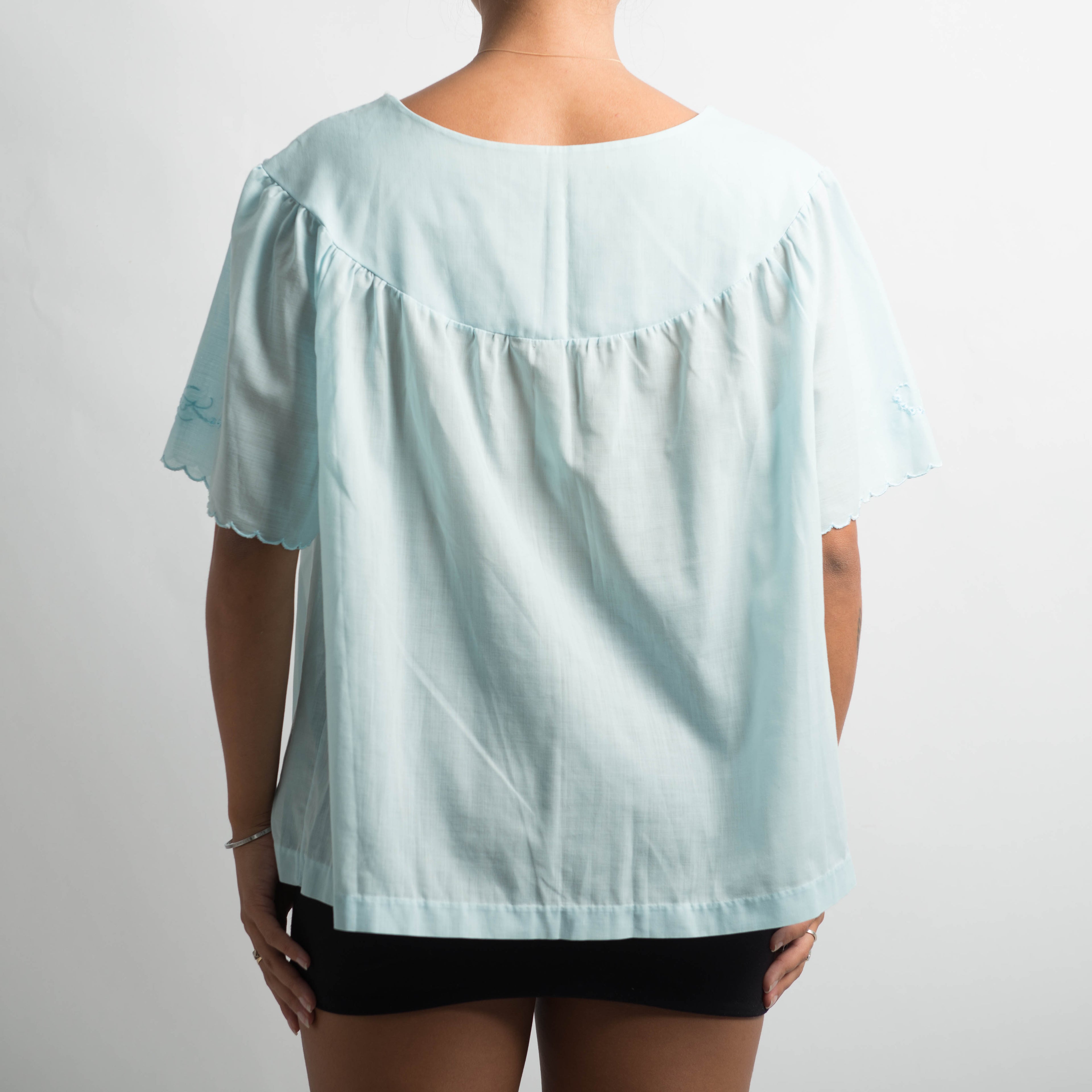 BLUE SCALLOP BED JACKET