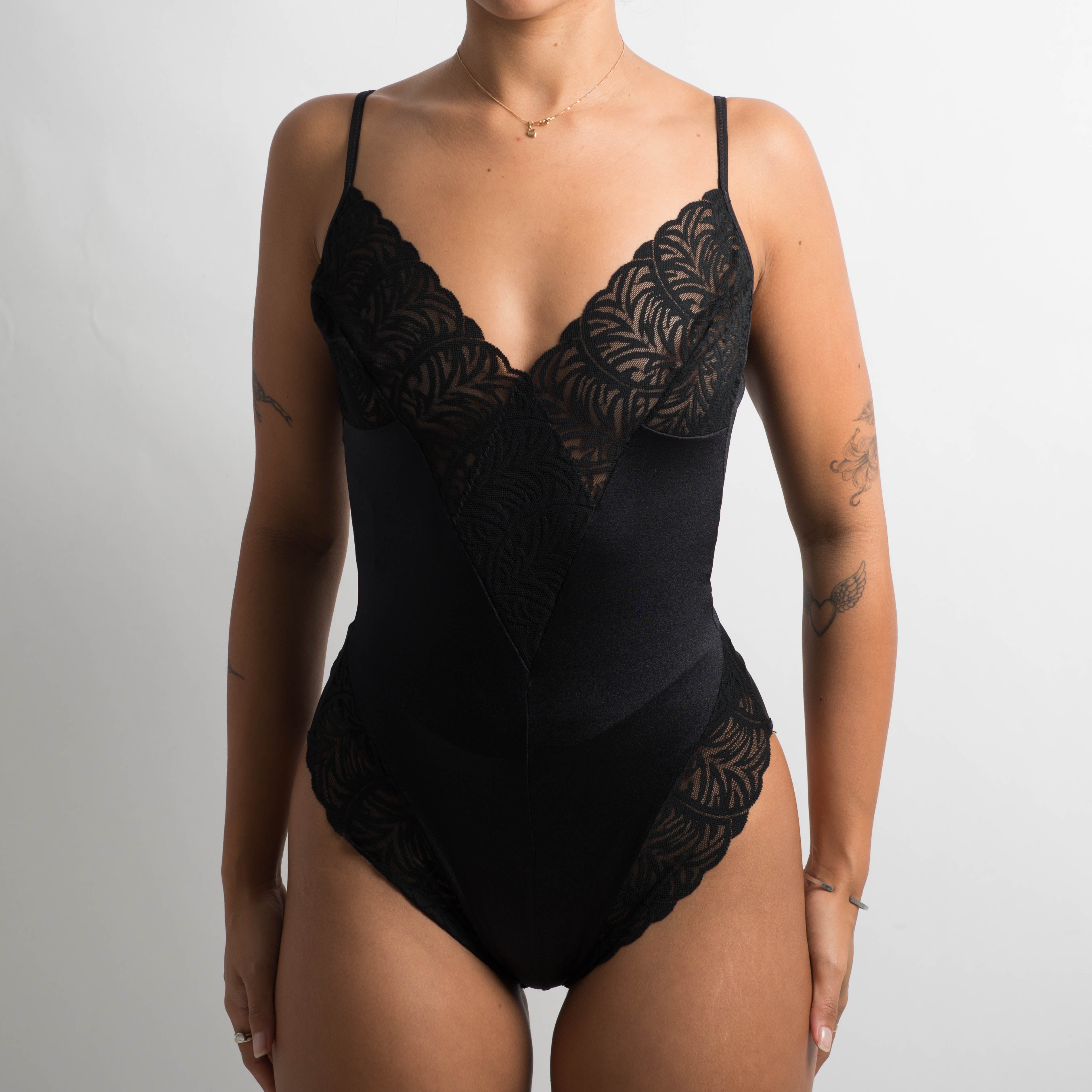 BLACK STRETCH BODYSUIT