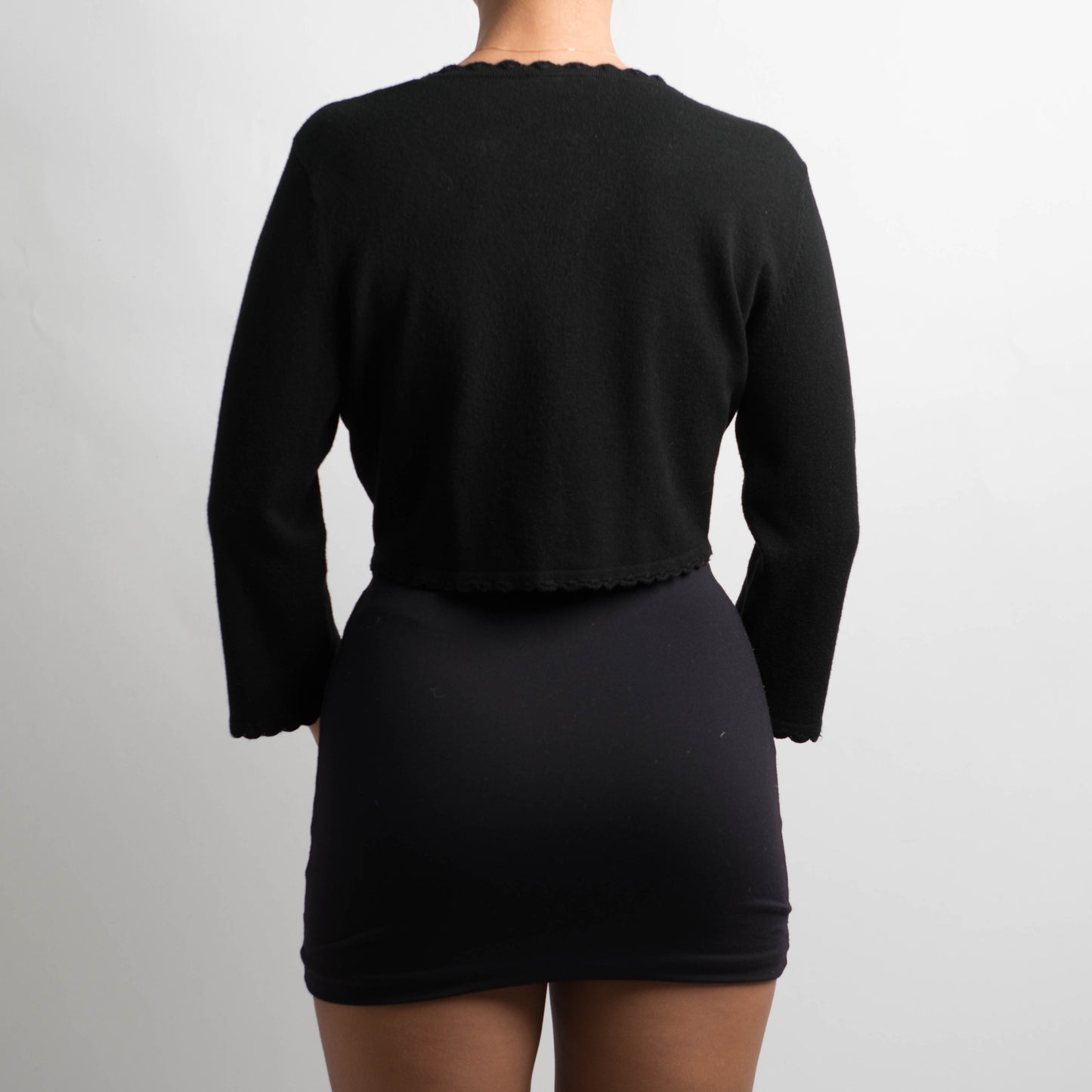 BLACK KNIT WRAP TOP