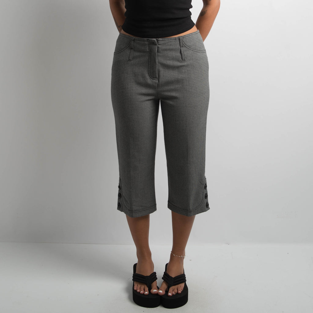 PATTERN CAPRI TROUSERS