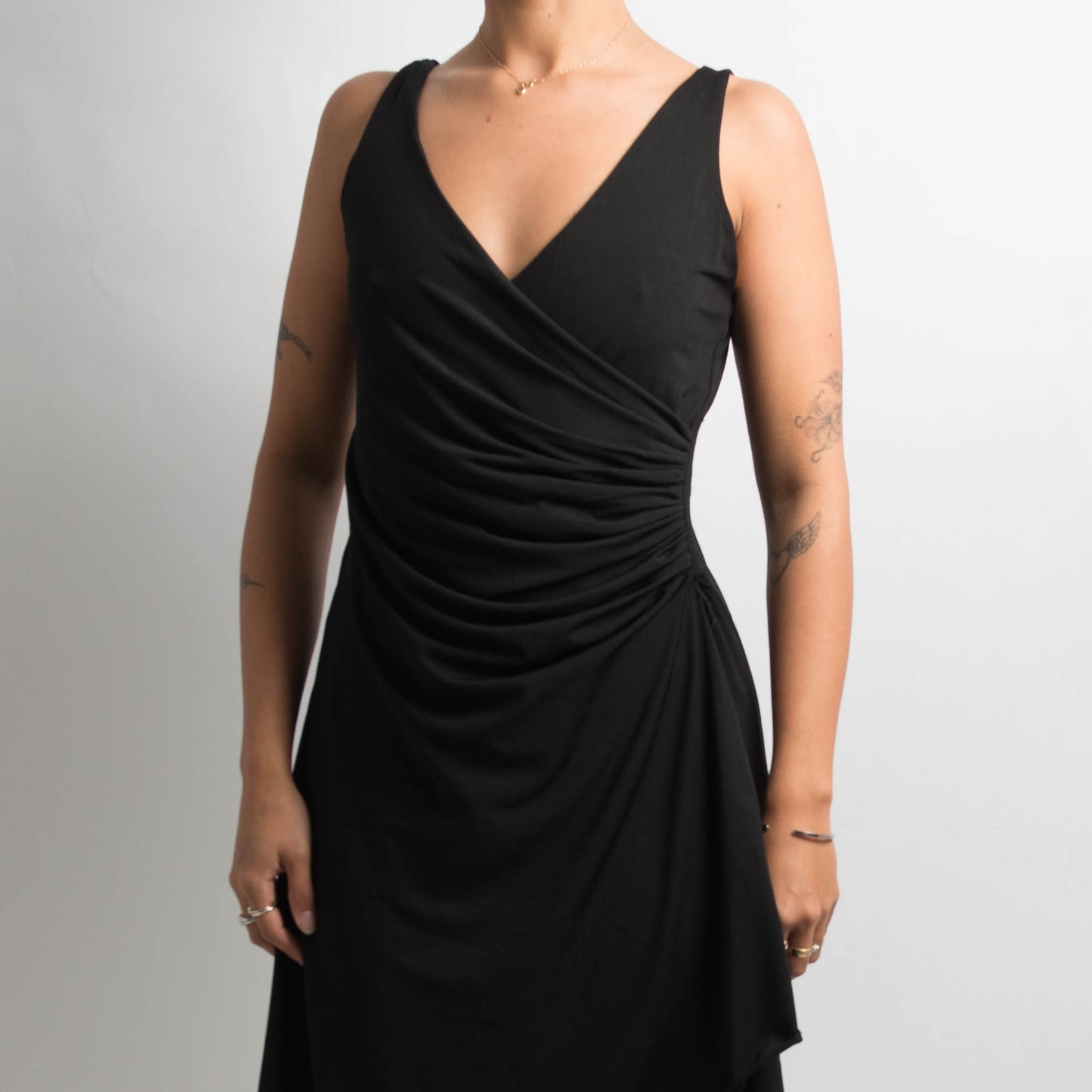 BLACK RUCHED MIDI DRESS