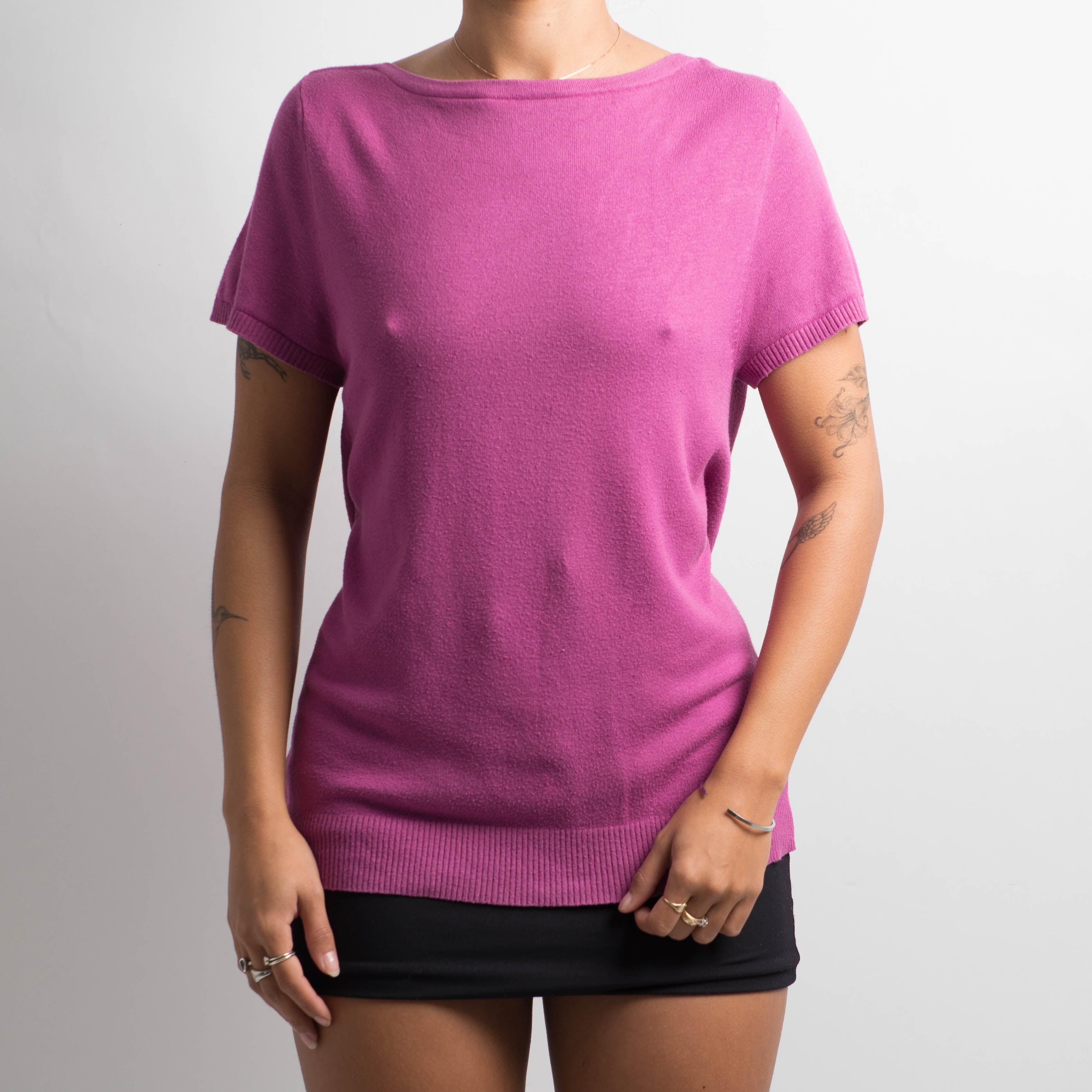 MAGENTA KNIT TEE