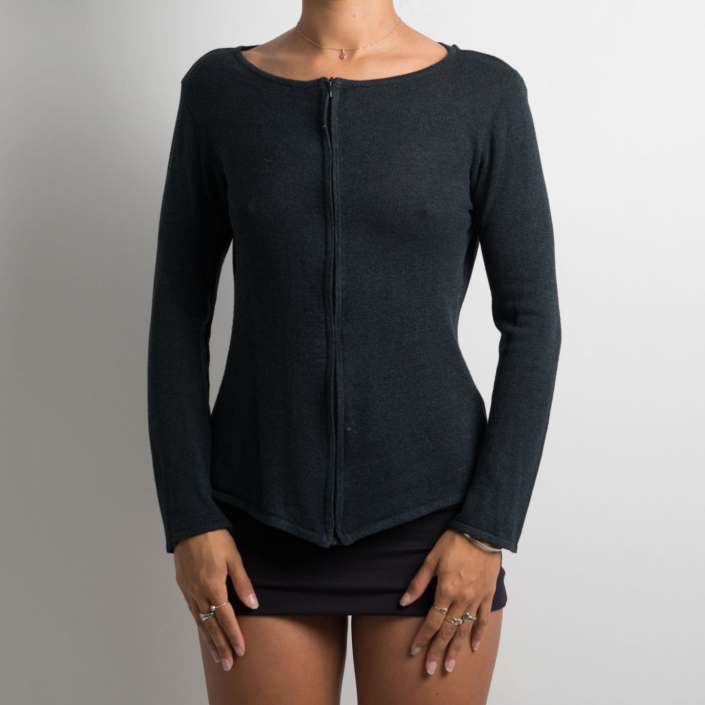 NAVY KNIT ZIP LONG SLEEVE