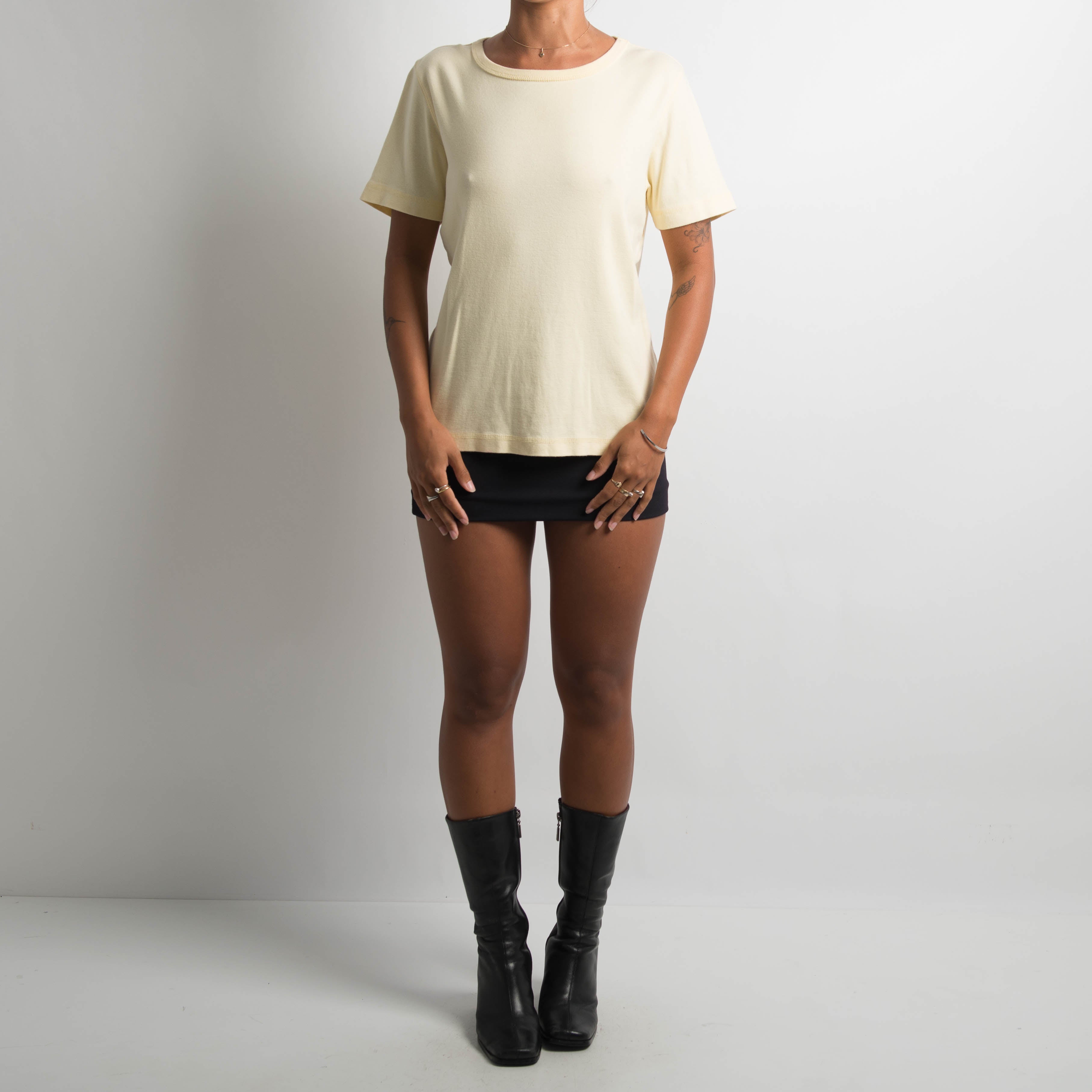 PALE YELLOW KNIT TSHIRT