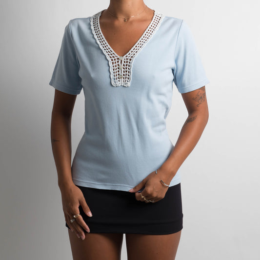 BLUE CROCHET TRIM TSHIRT