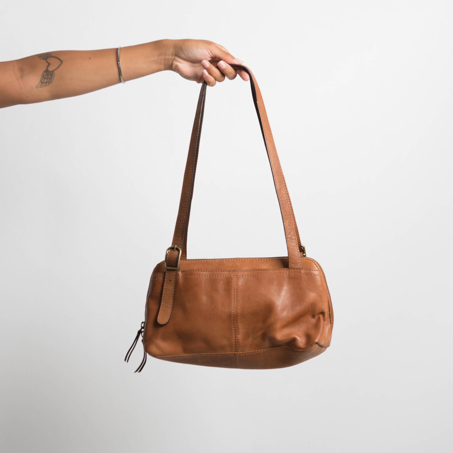 BROWN LEATHER SHOULDER BAG