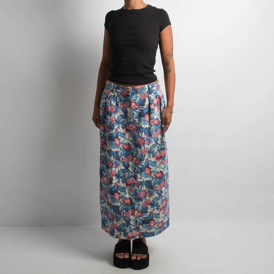 FLORAL DENIM LONGLINE SKIRT