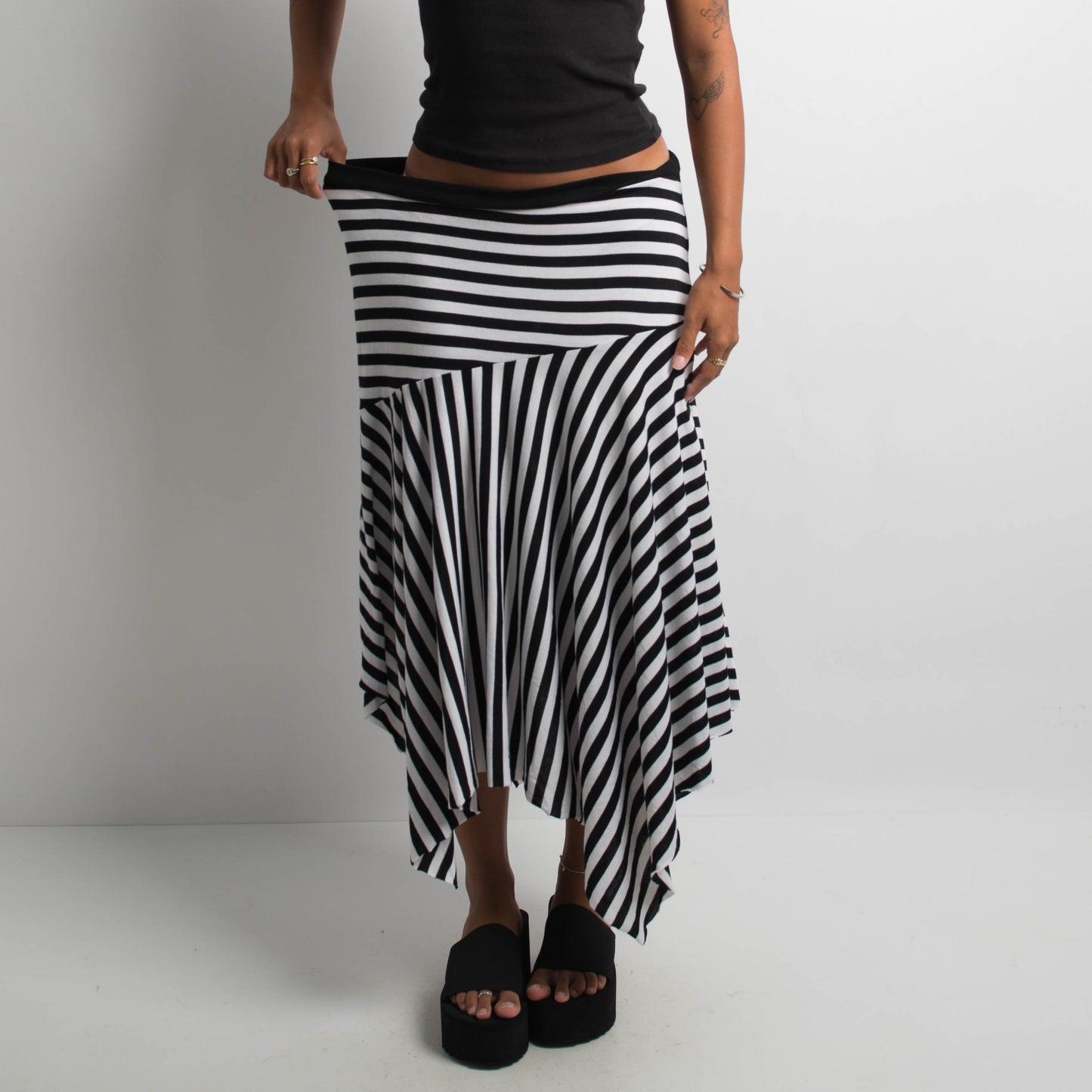 ASYMMETRIC STRIPED MIDI SKIRT