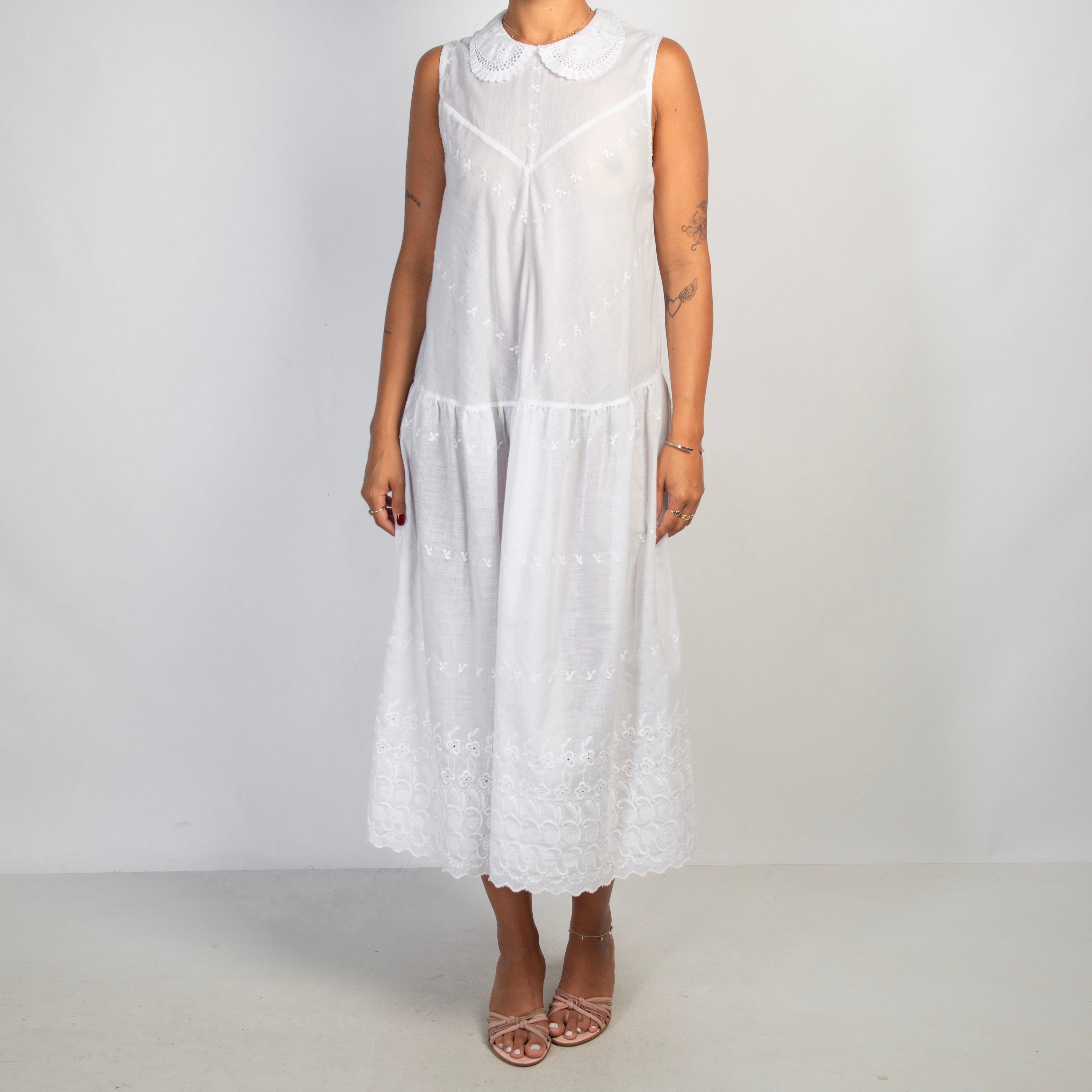 WHITE EMBROIDERED MIDI DRESS