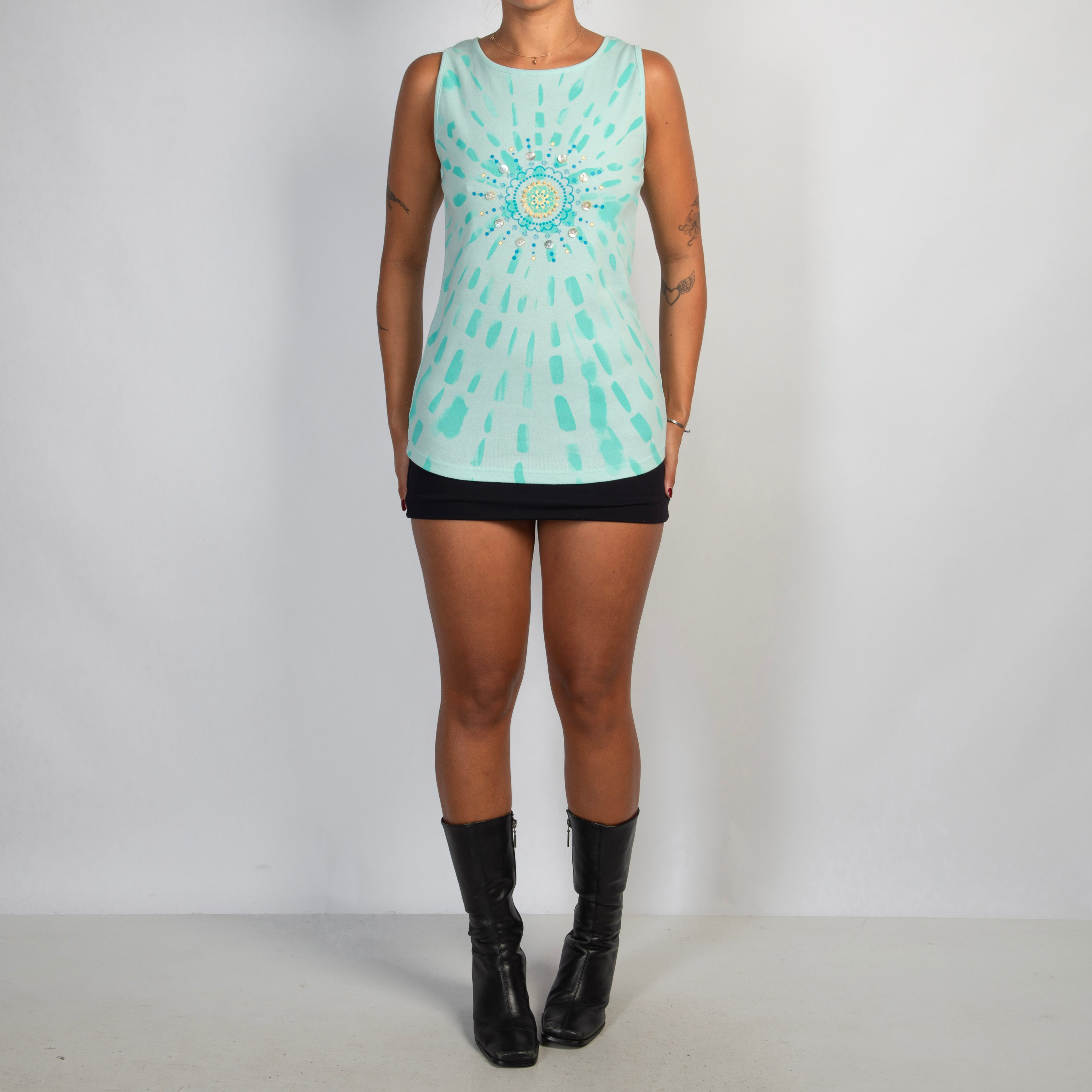 PATTERN SLEEVELESS TOP