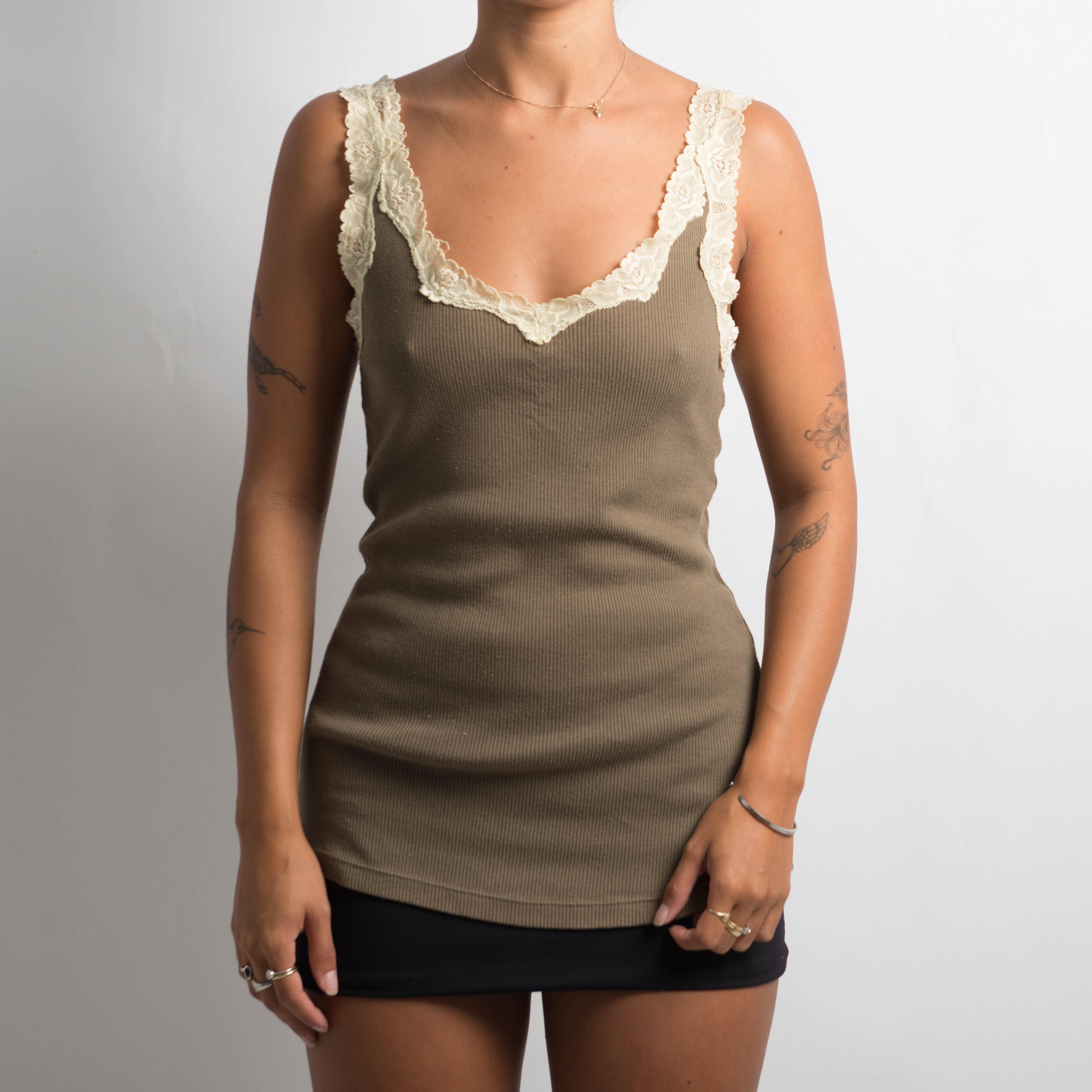 LACE TRIM CAMISOLE