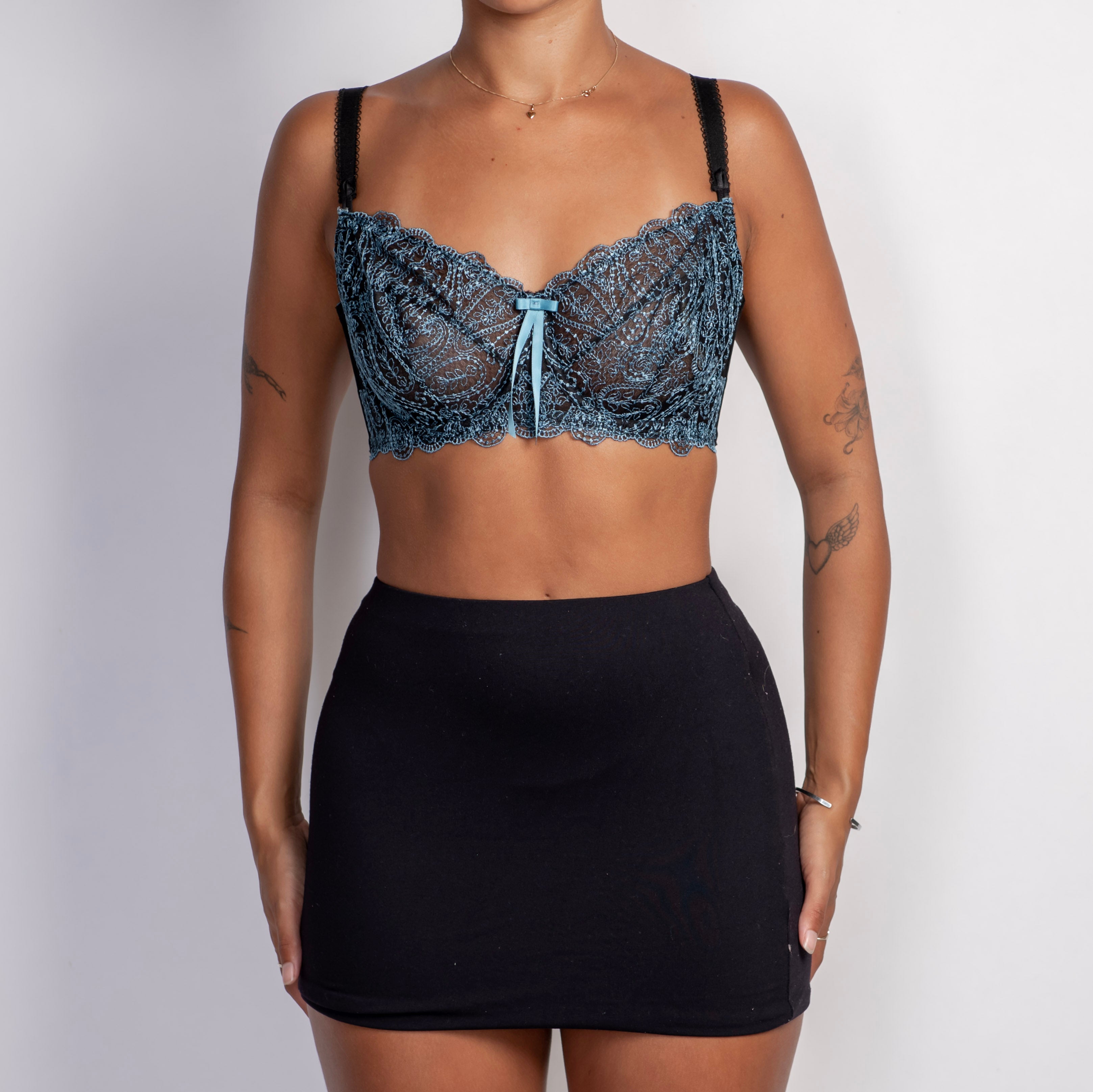 EMBROIDERED SOFT CUP BRA