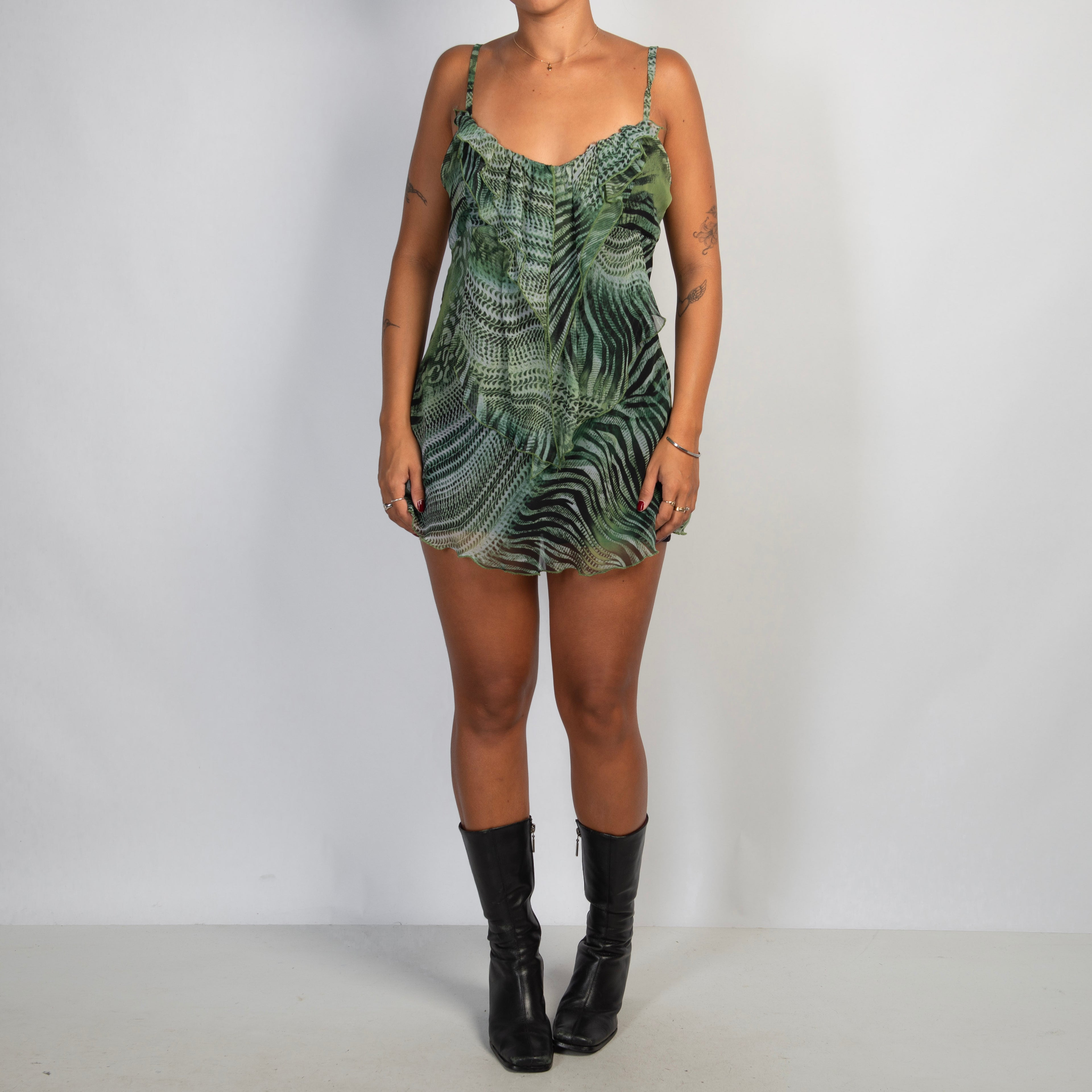 GREEN PATTERN RUFFLE TOP