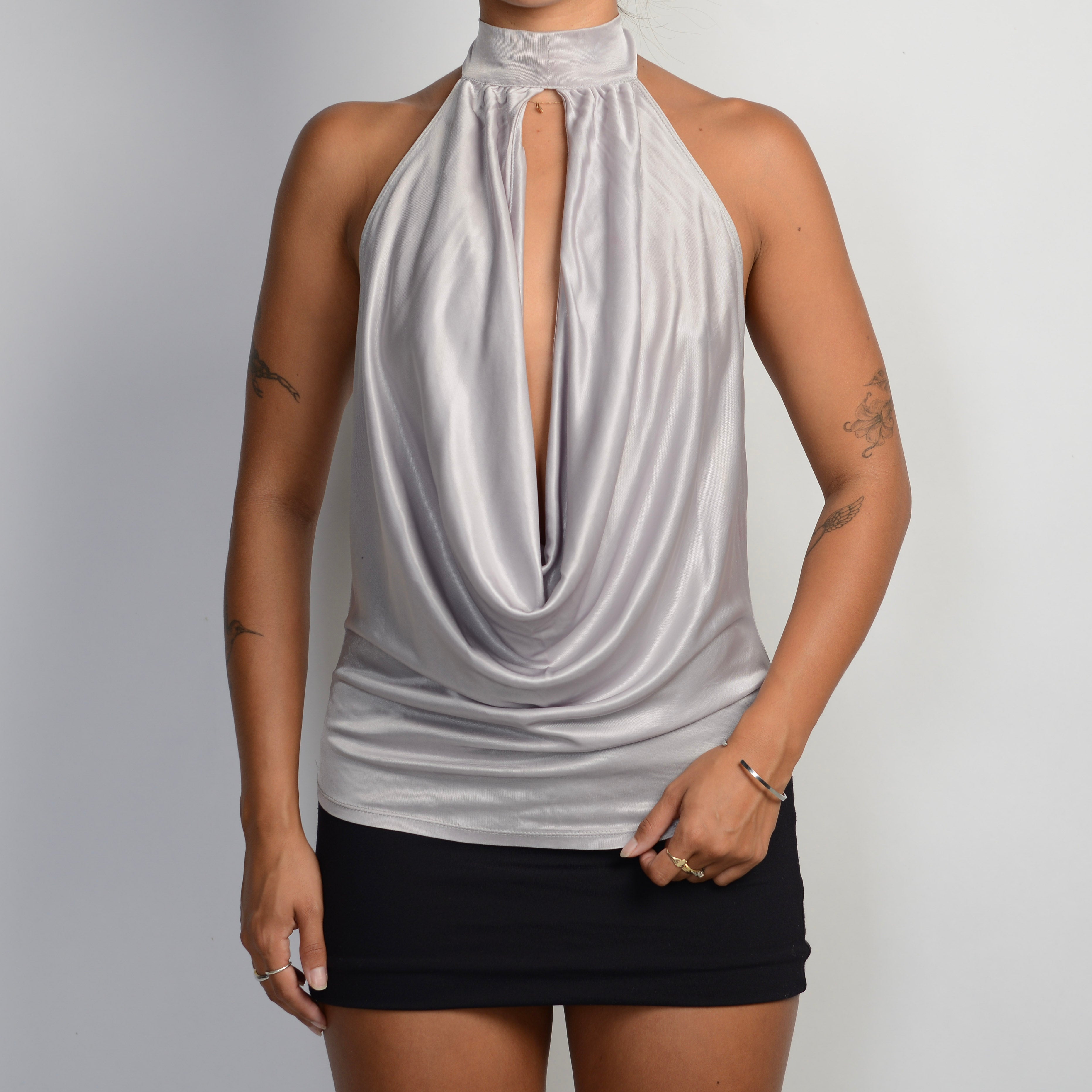SILVER HALTER TOP