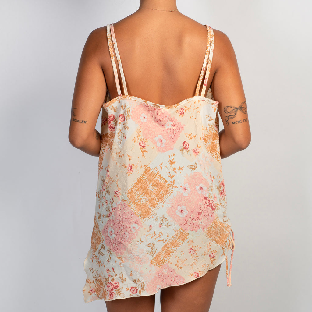 ASYMMETRIC PATTERN TOP