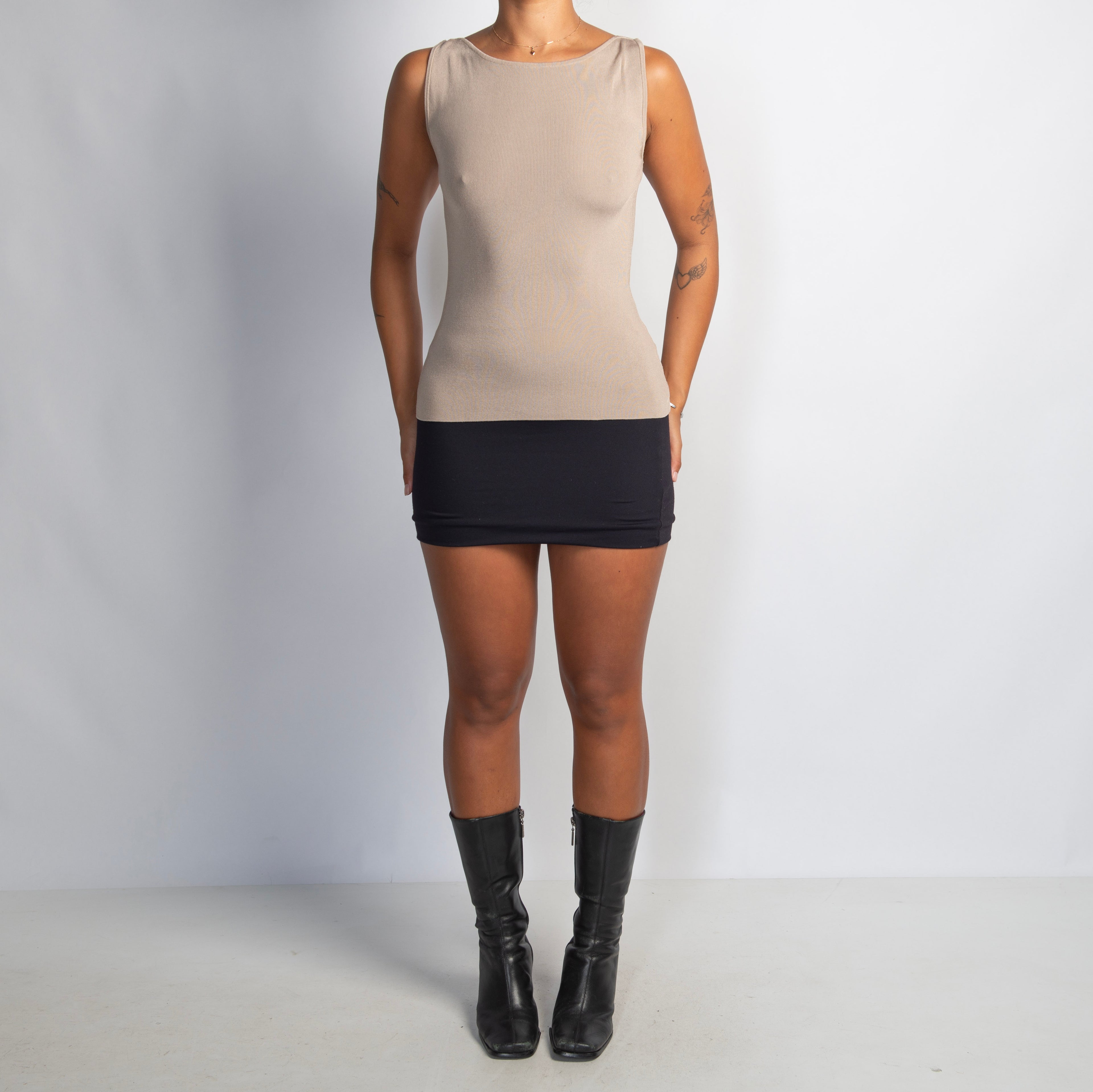 BEIGE KNIT SLEEVELESS TOP