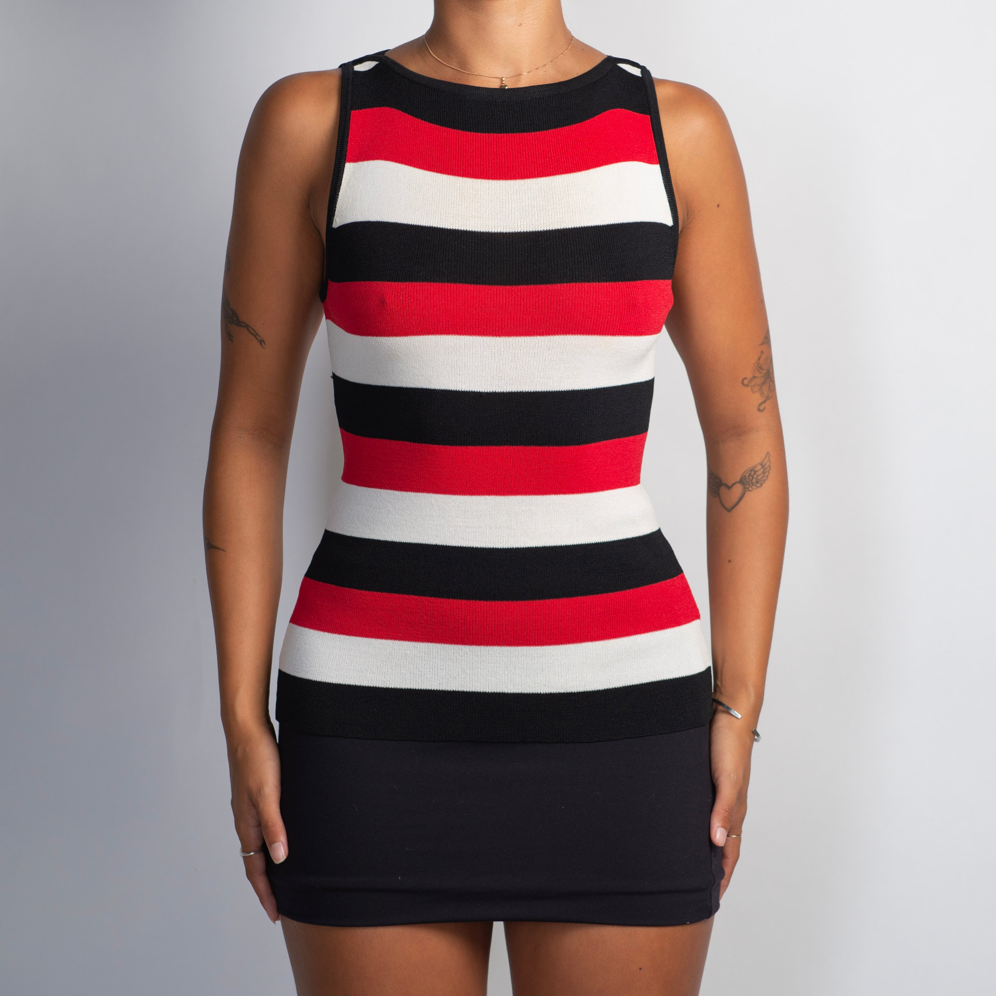 RED STRIPE KNIT TOP
