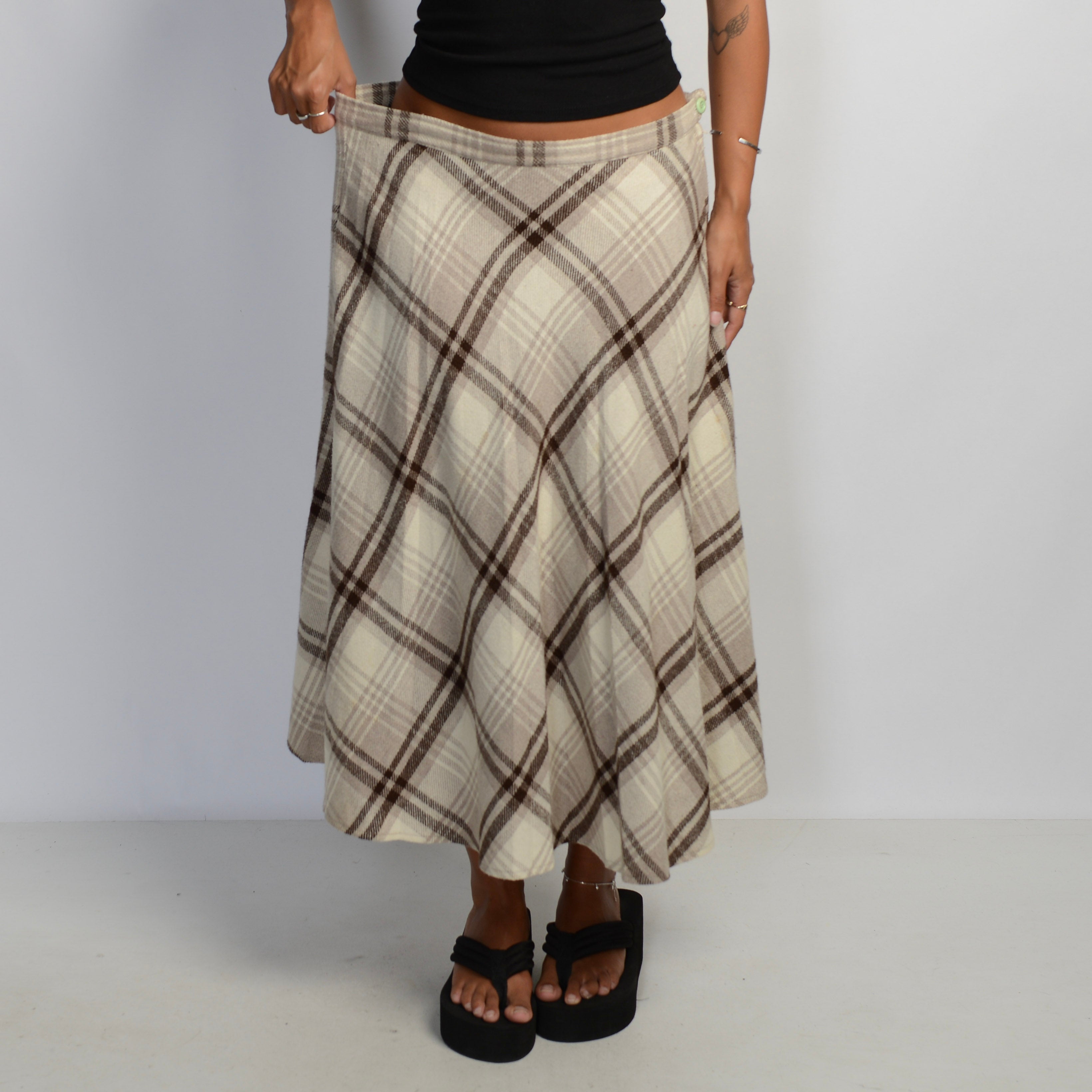 CREAM PLAID SKIRT