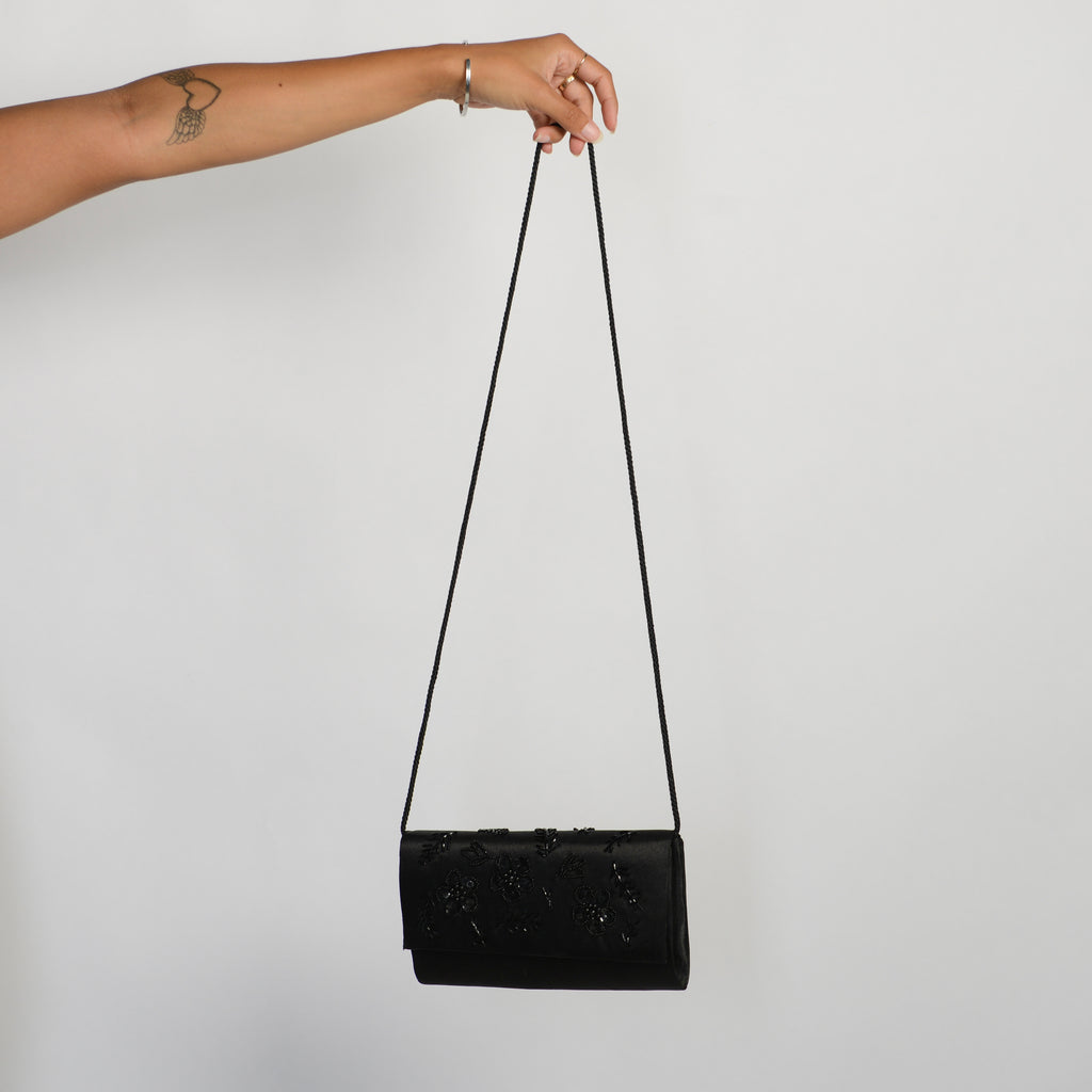 BLACK BEADED PURSE